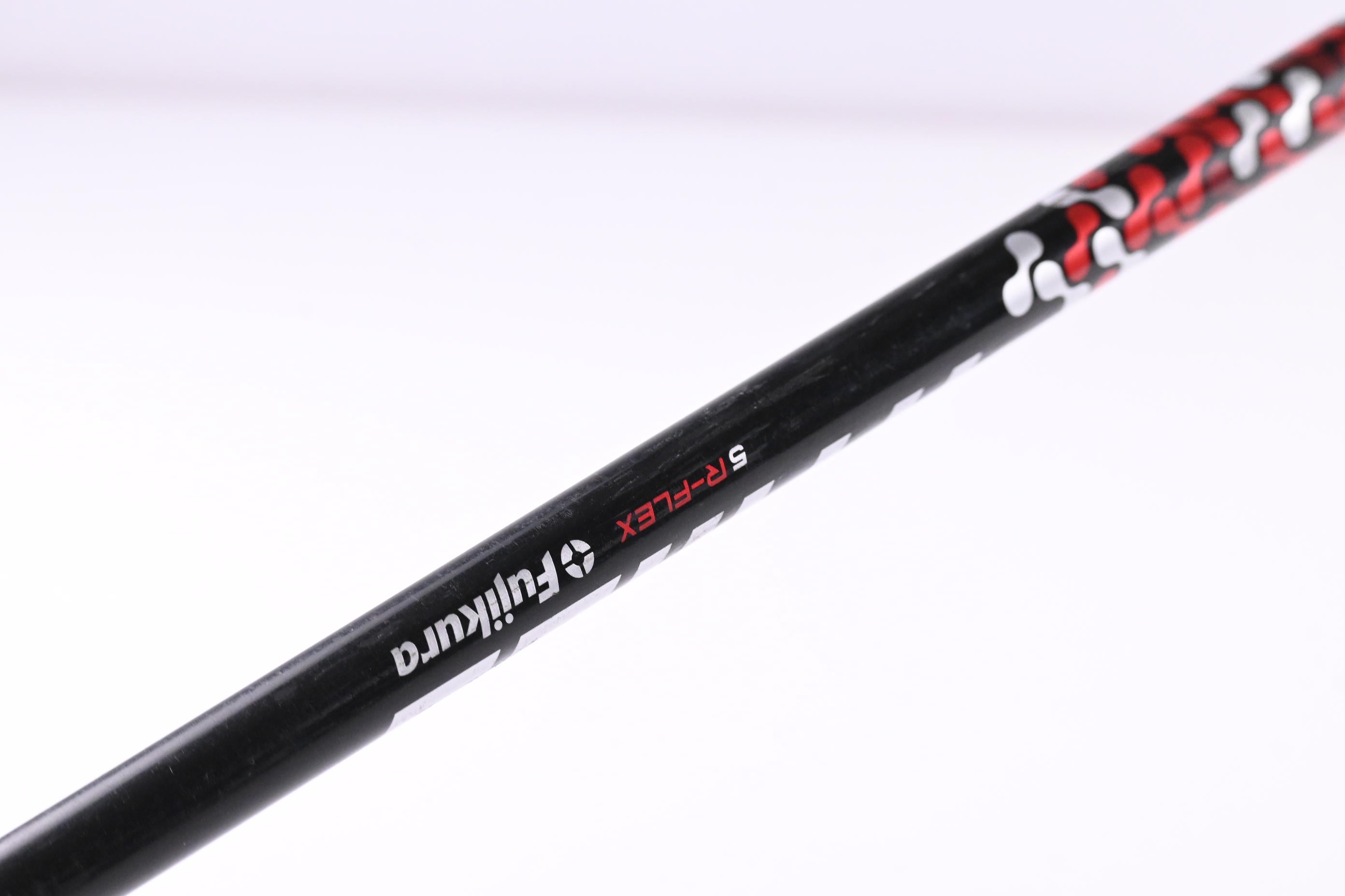 Taylormade M3 Driver / 9.5 Degree / Regular Flex Fujikura Atmos Red 5 Shaft
