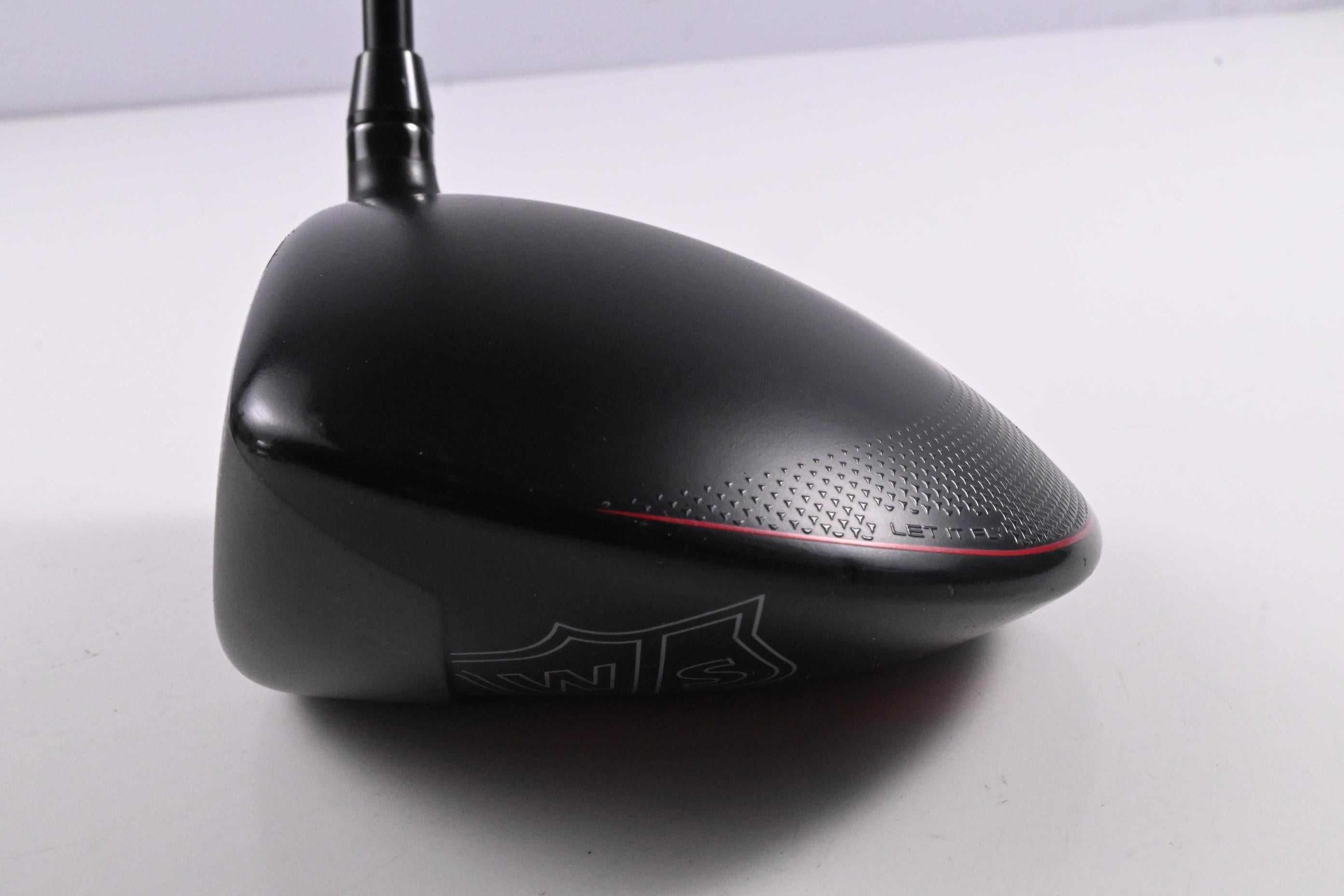 Left Hand Wilson Dynapower Titanium 2023 Driver / 10.5 Degree / Stiff Flex UST