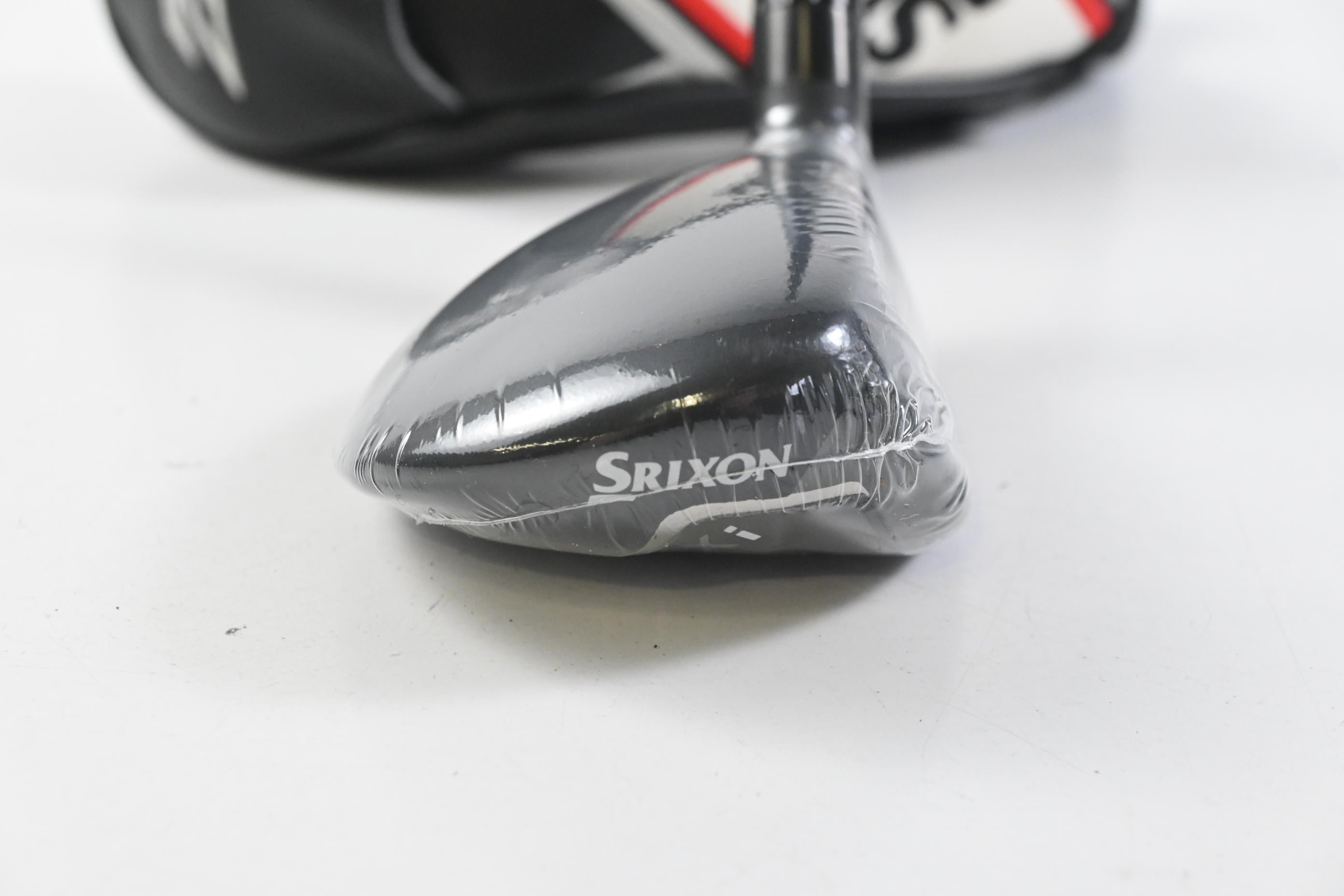 Srixon ZXi #4 Hybrid / 22 Degree / Regular Flex Fujikura Ventus TR Blue 7