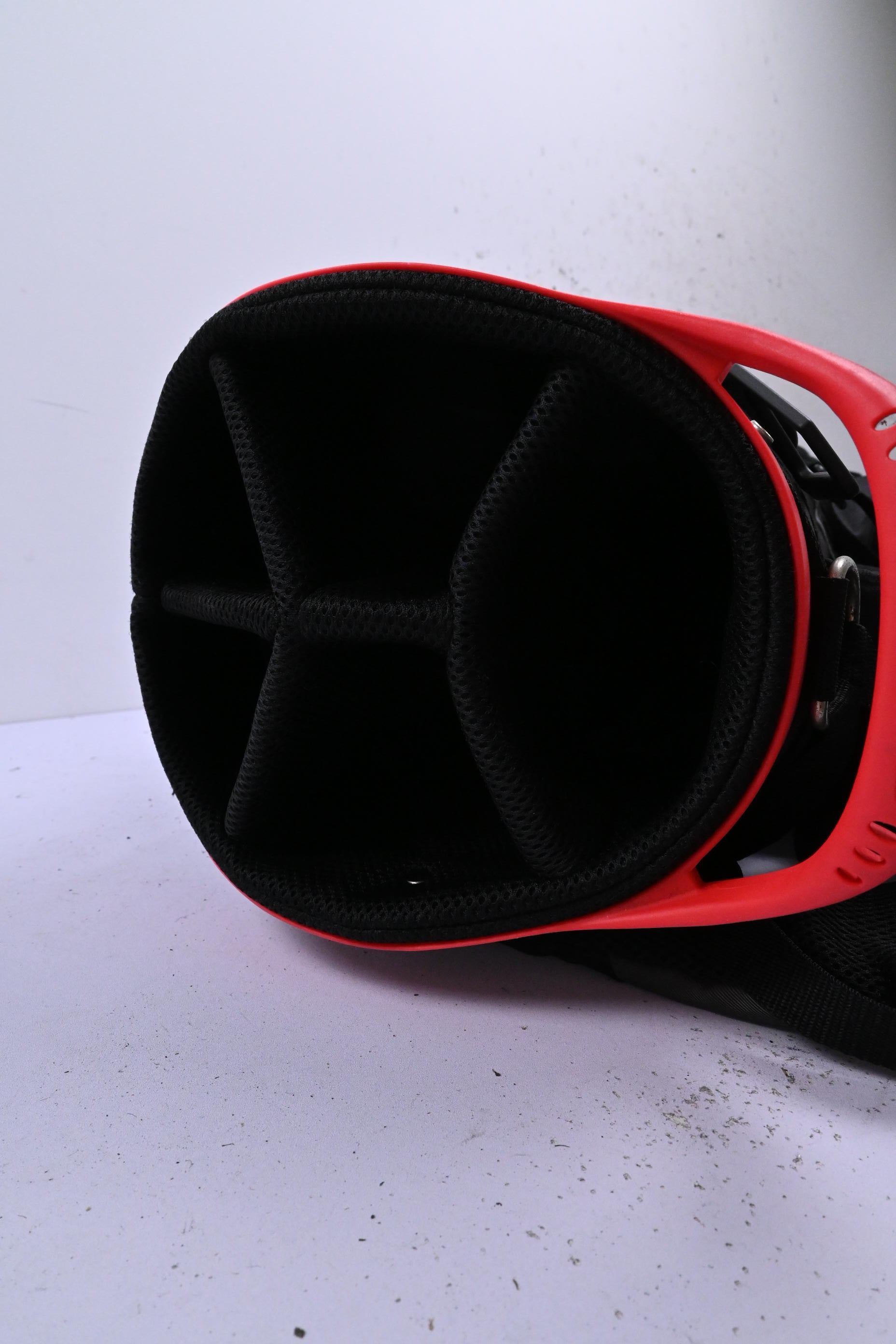 Benross Stand Bag / 5 Way Divider / Black & Red