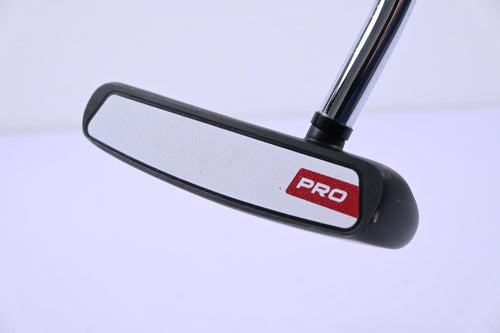 Odyssey White Hot Pro Black V-Line Putter / 34 Inch