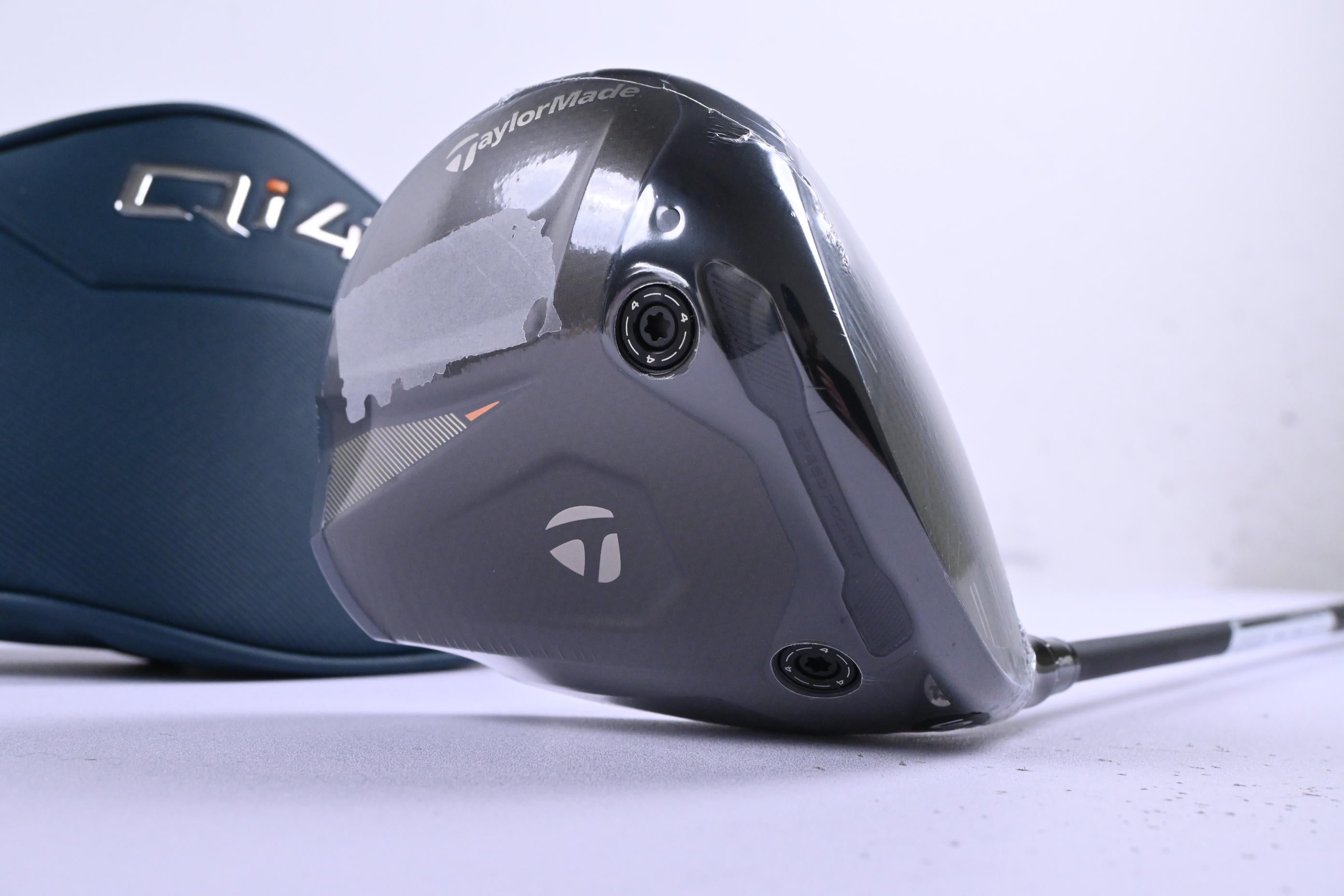 Taylormade Qi4D Driver / 10.5 Degree / Stiff Flex Taylormade REAX Blue 50 Shaft