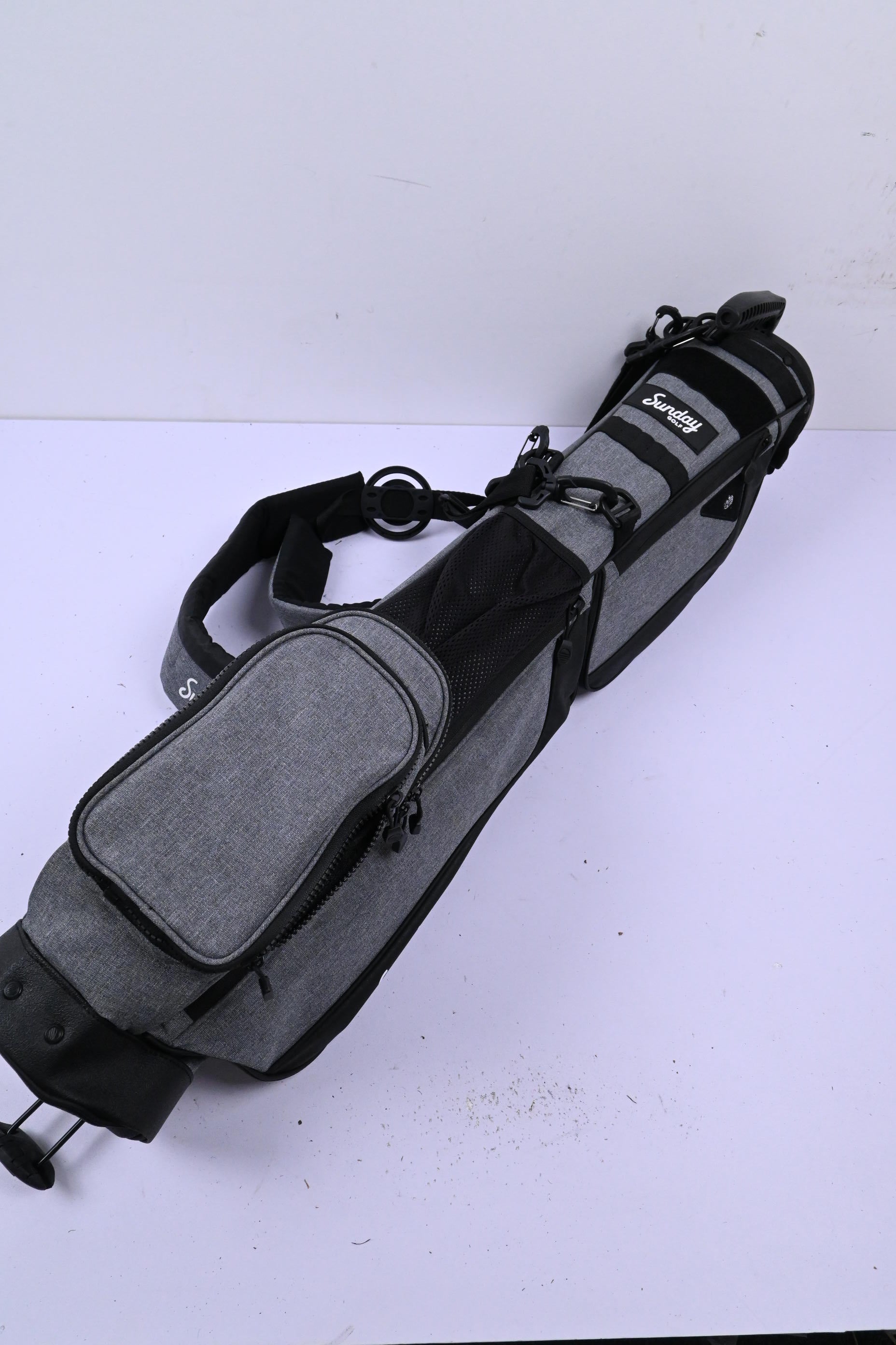 Sunday Golf Stand Bag / 3-Way Divider / Grey & Black