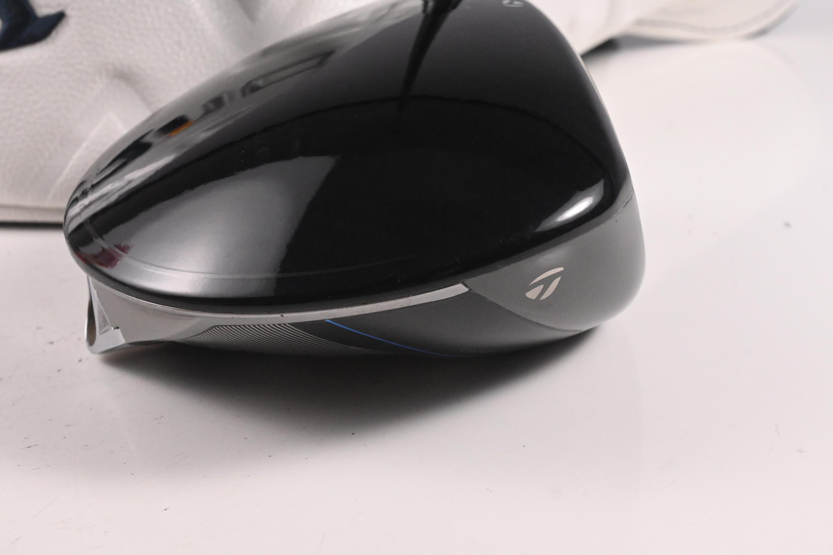 Taylormade Qi10 LS Driver / 10.5 Degree / Stiff Flex Mitsubishi Reax 50 Shaft