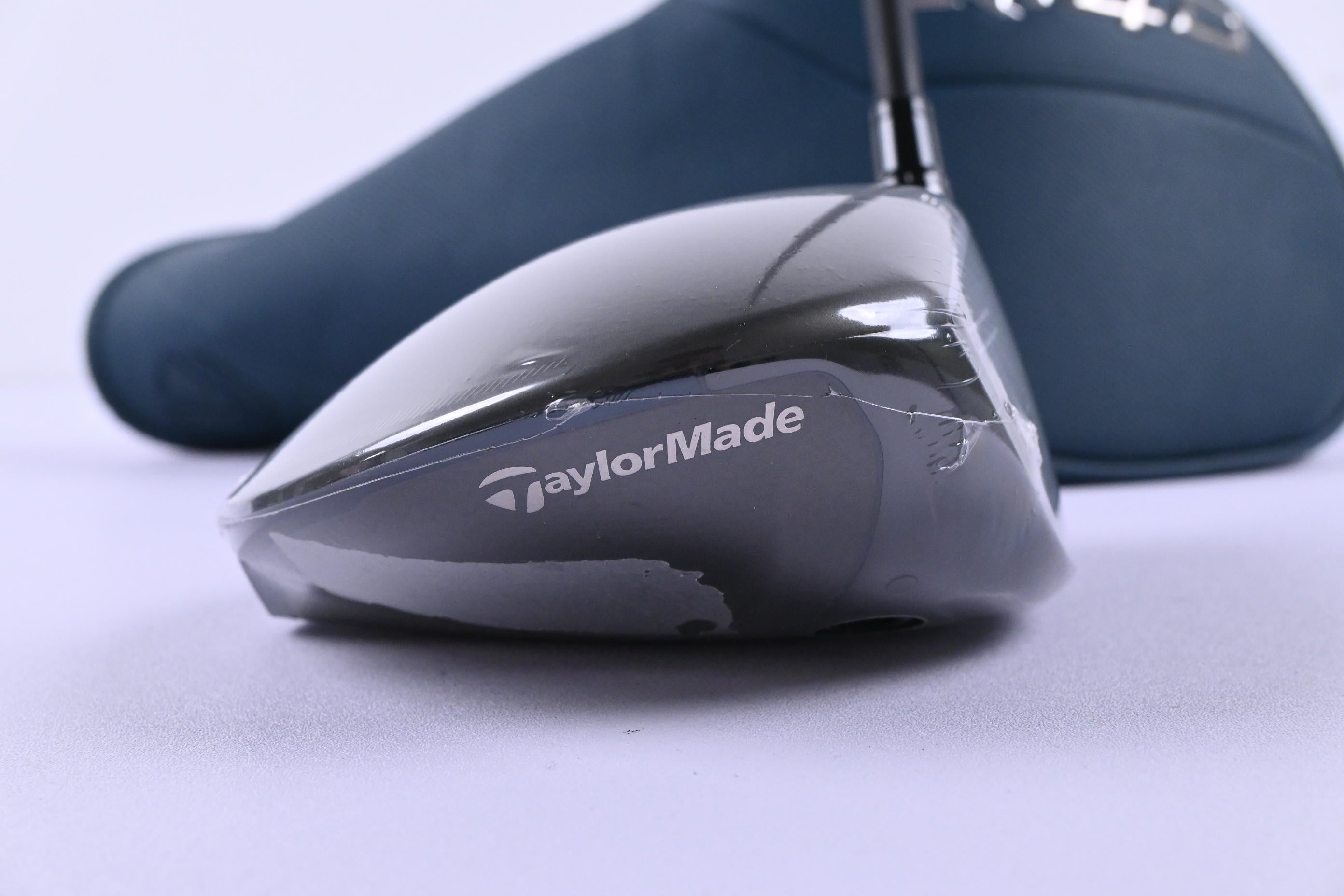 Taylormade Qi4D Driver / 10.5 Degree / Stiff Flex Taylormade REAX Blue 50 Shaft