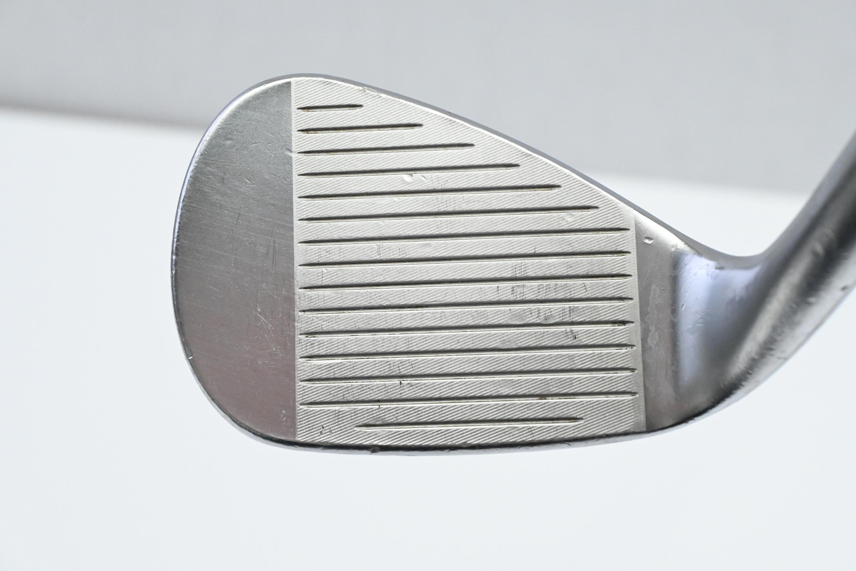 Callaway Jaws MD5 Gap Wedge / 52 Degree / Stiff Flex Dynamic Gold 115 S200
