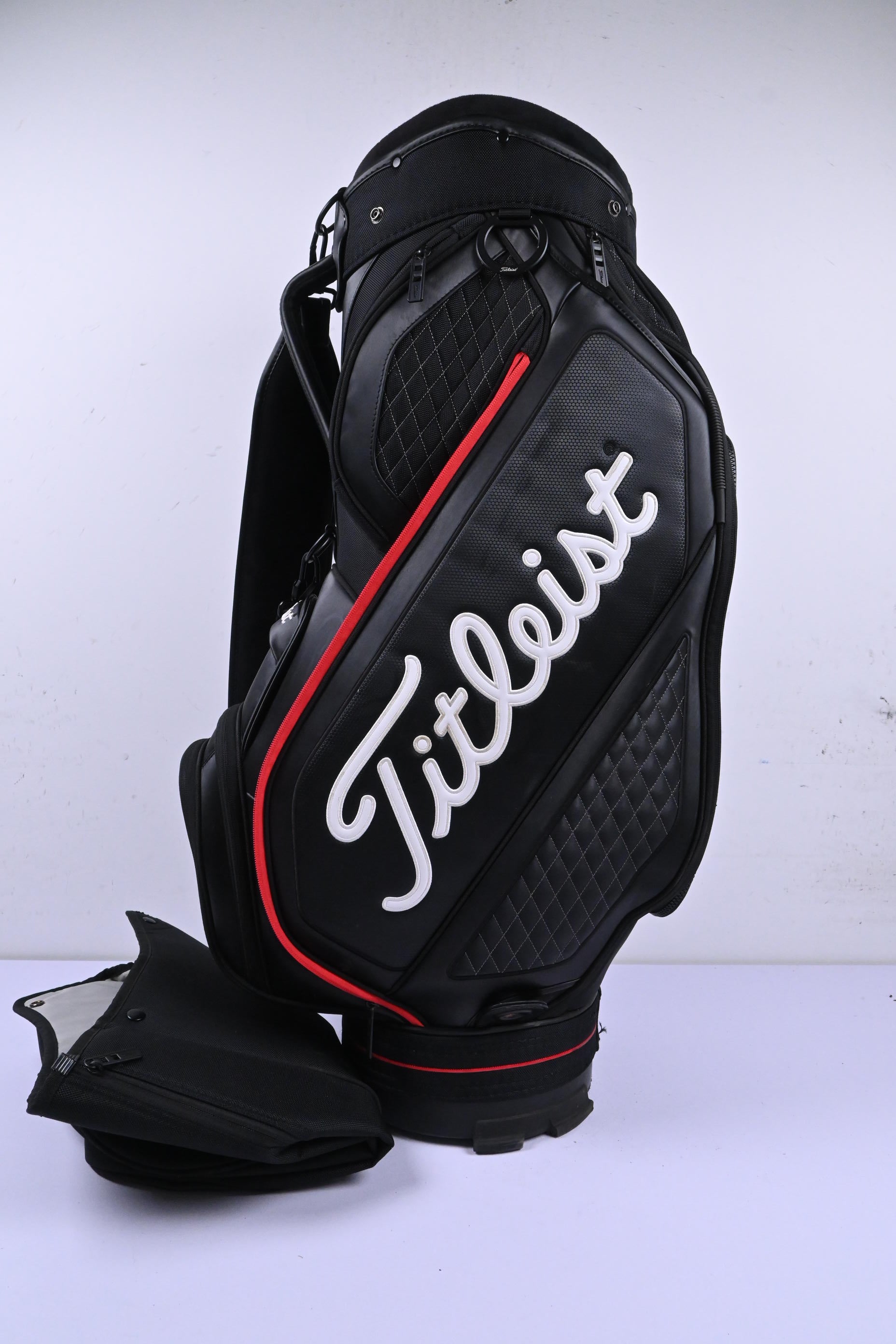 Titleist Tour Bag / 6-Way Divider / Black, Red & White