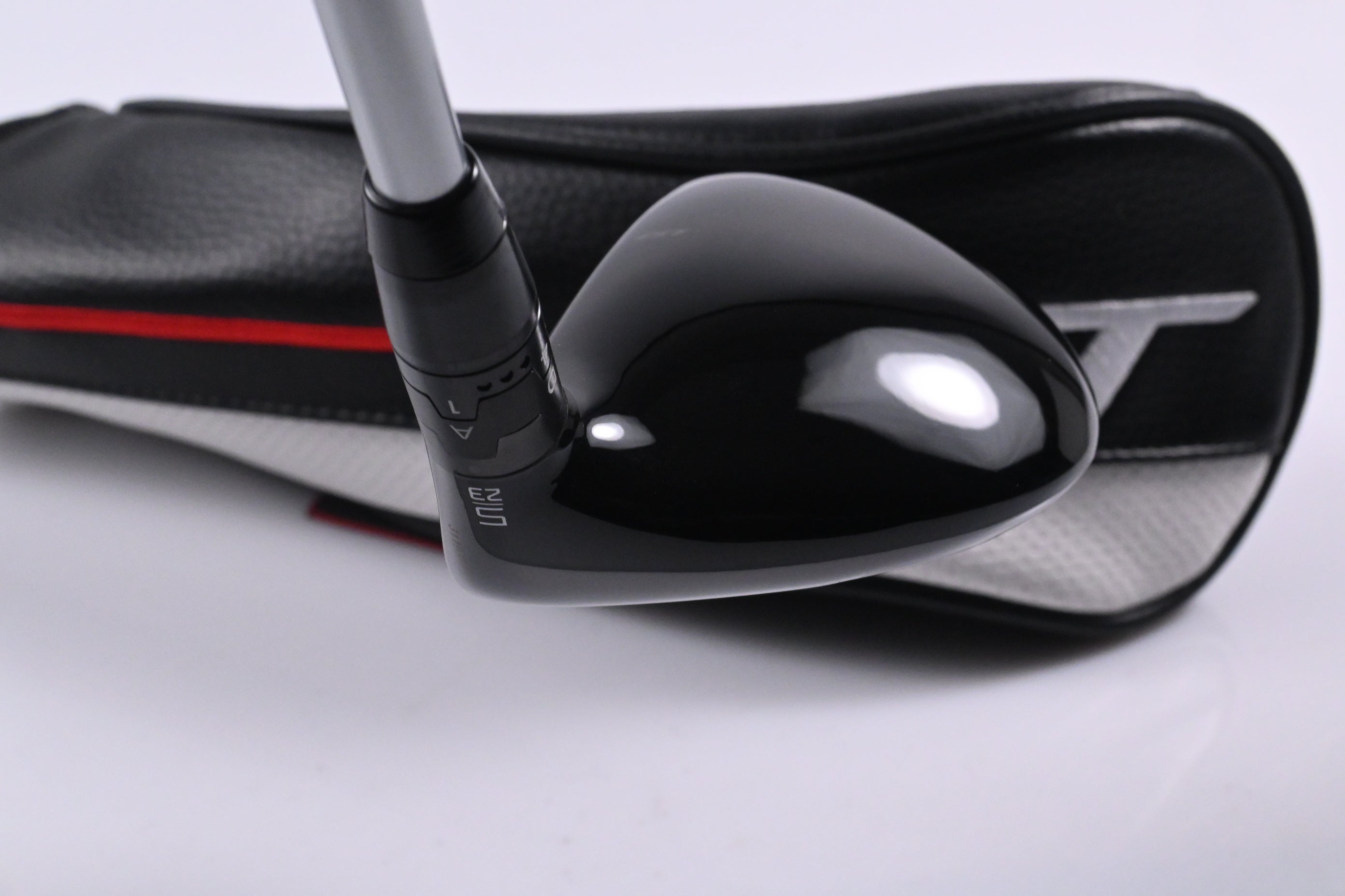 Titleist GT1 #5 Hybrid / 23 Degree / Regular Flex Fujikura Air Speeder 50 Shaft