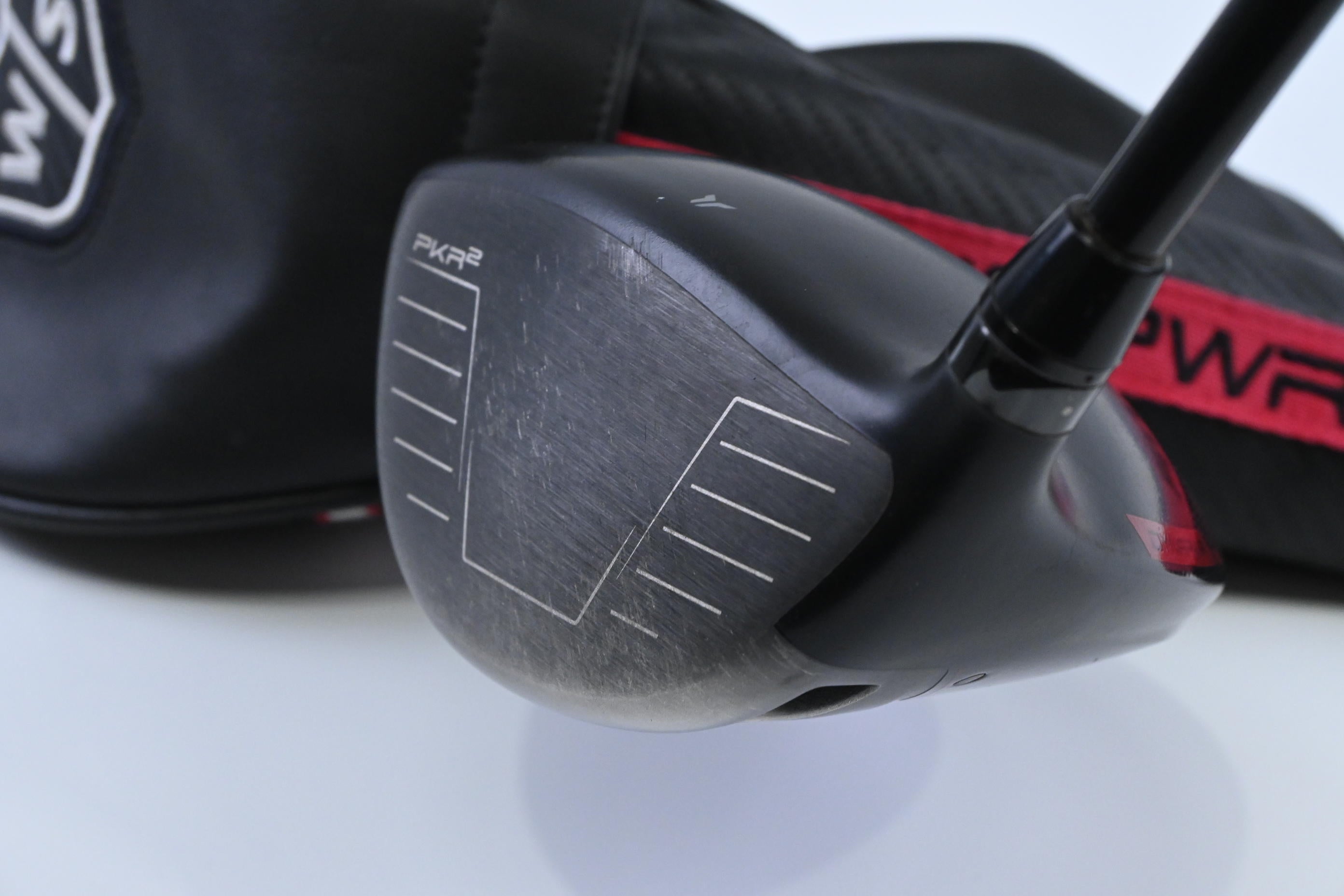 Wilson Dynapower Carbon 2023 Driver / 10.5 Degree / Regular Flex HZRDUS Smoke 50
