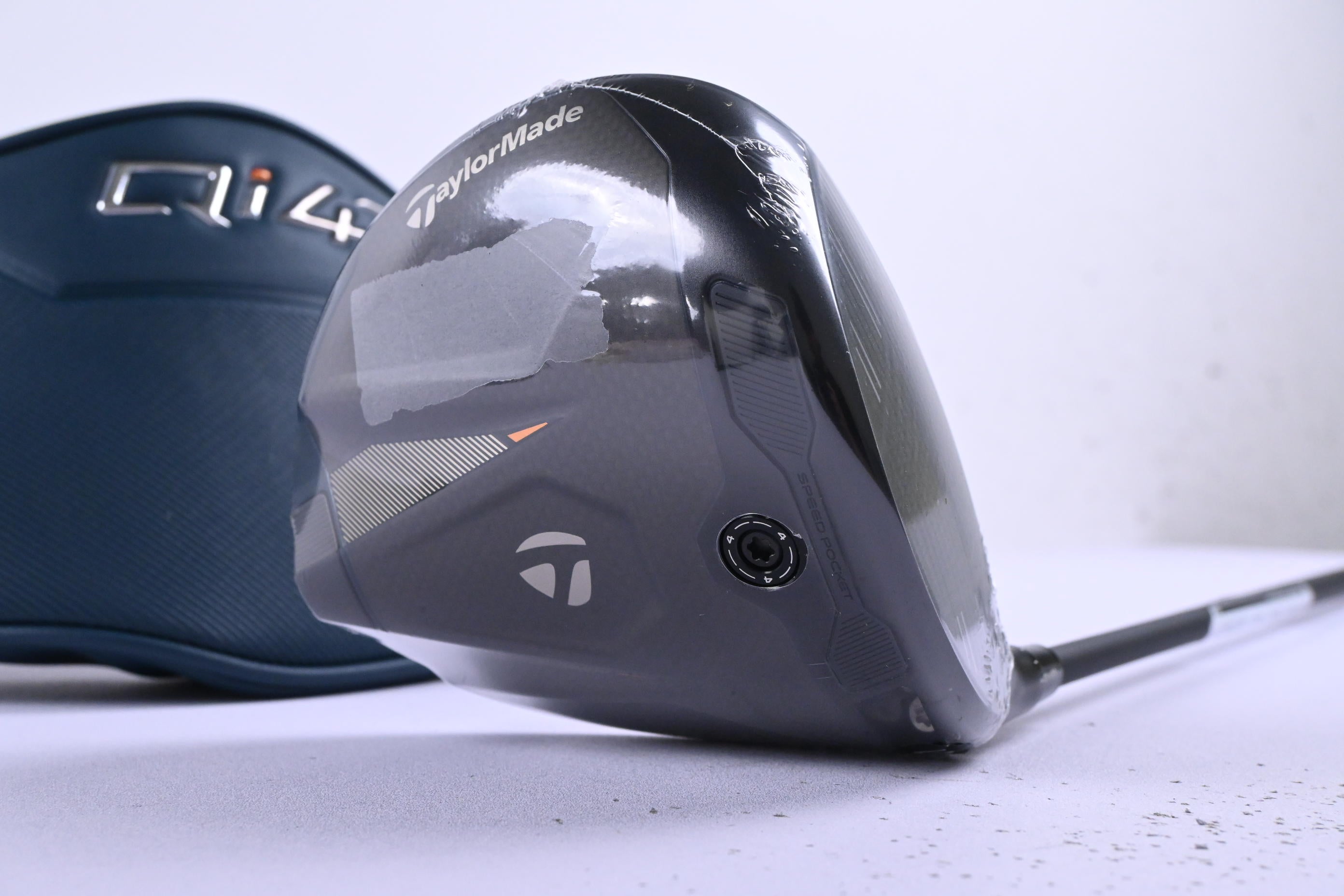 Taylormade Qi4D Max Driver / 10.5 Degree / Stiff Flex Taylormade REAX Blue 50