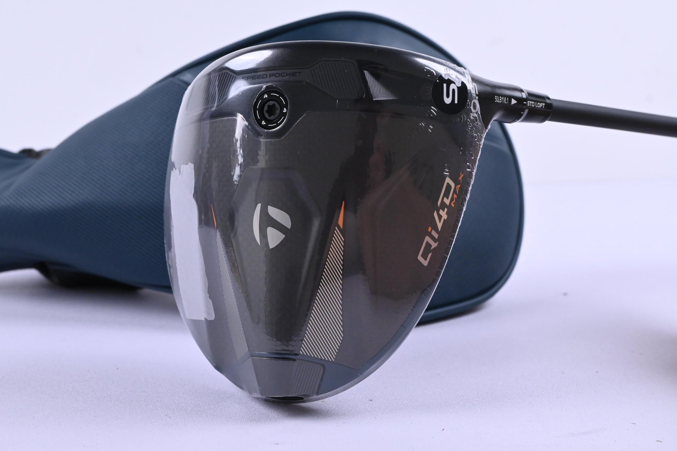 Taylormade Qi4D Max Driver / 10.5 Degree / Stiff Flex Taylormade REAX Blue 50