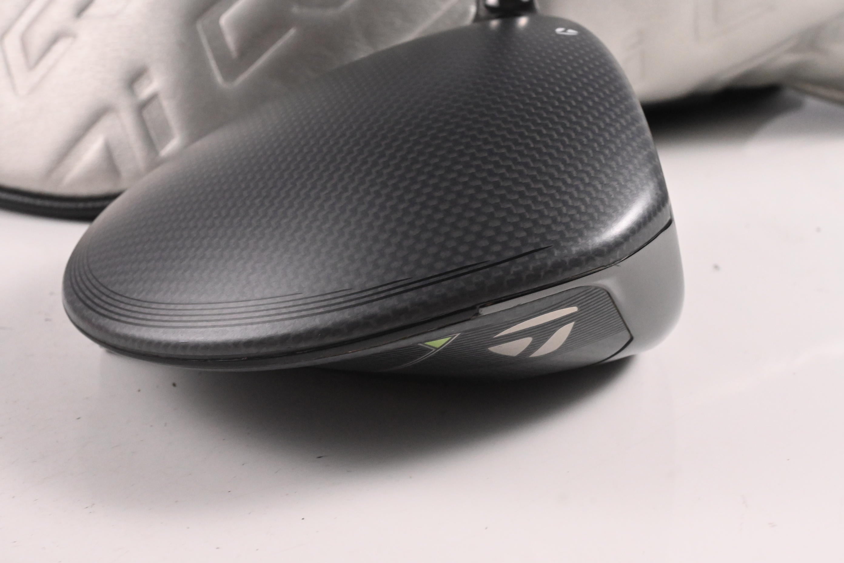 Taylormade Qi35 Driver / 9 Degree / Regular Flex Ventus TR Blue 5 Shaft