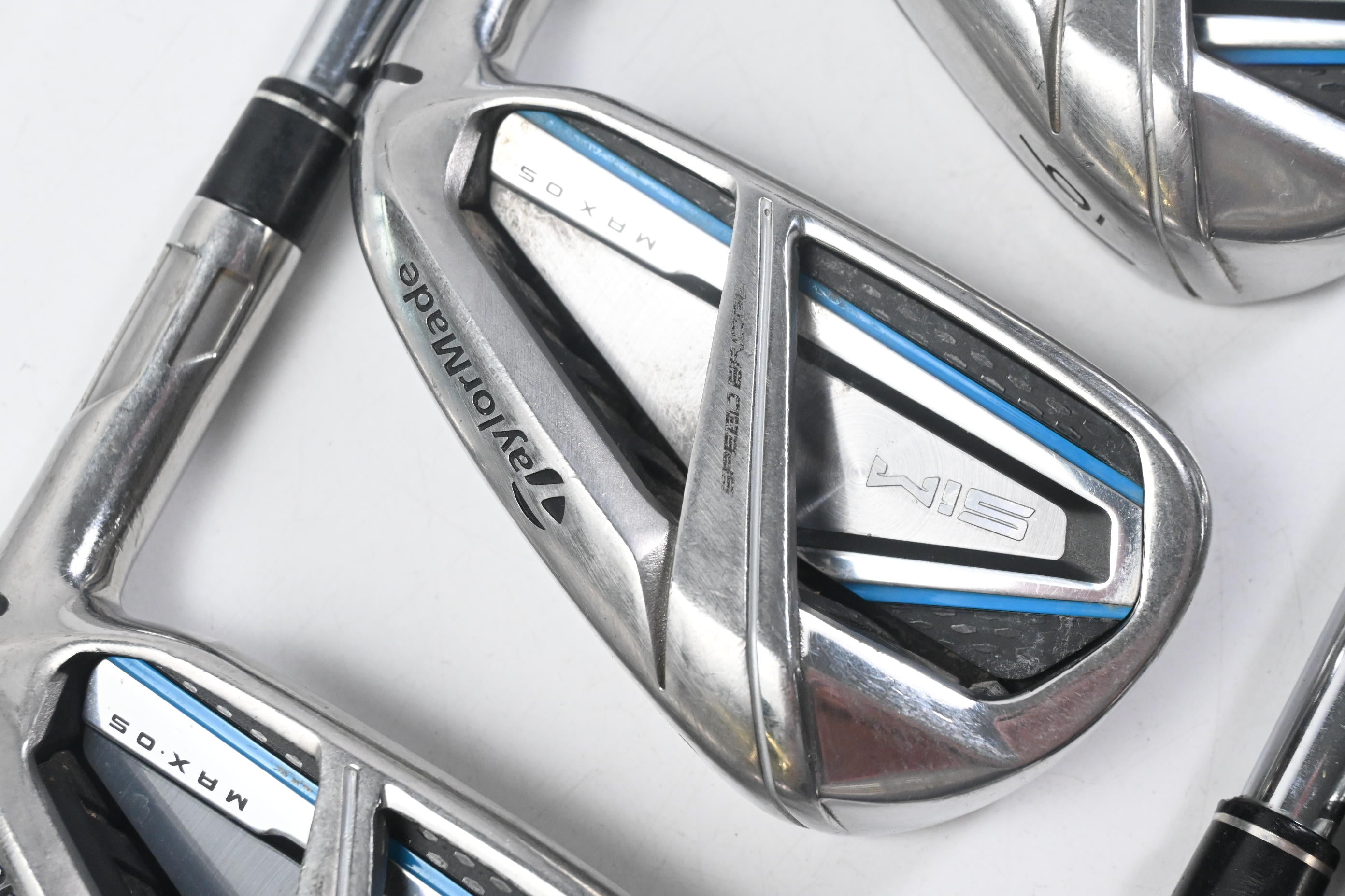 Taylormade SIM Max OS Irons / 4-PW+SW / Regular Flex KBS MAX MT Shafts