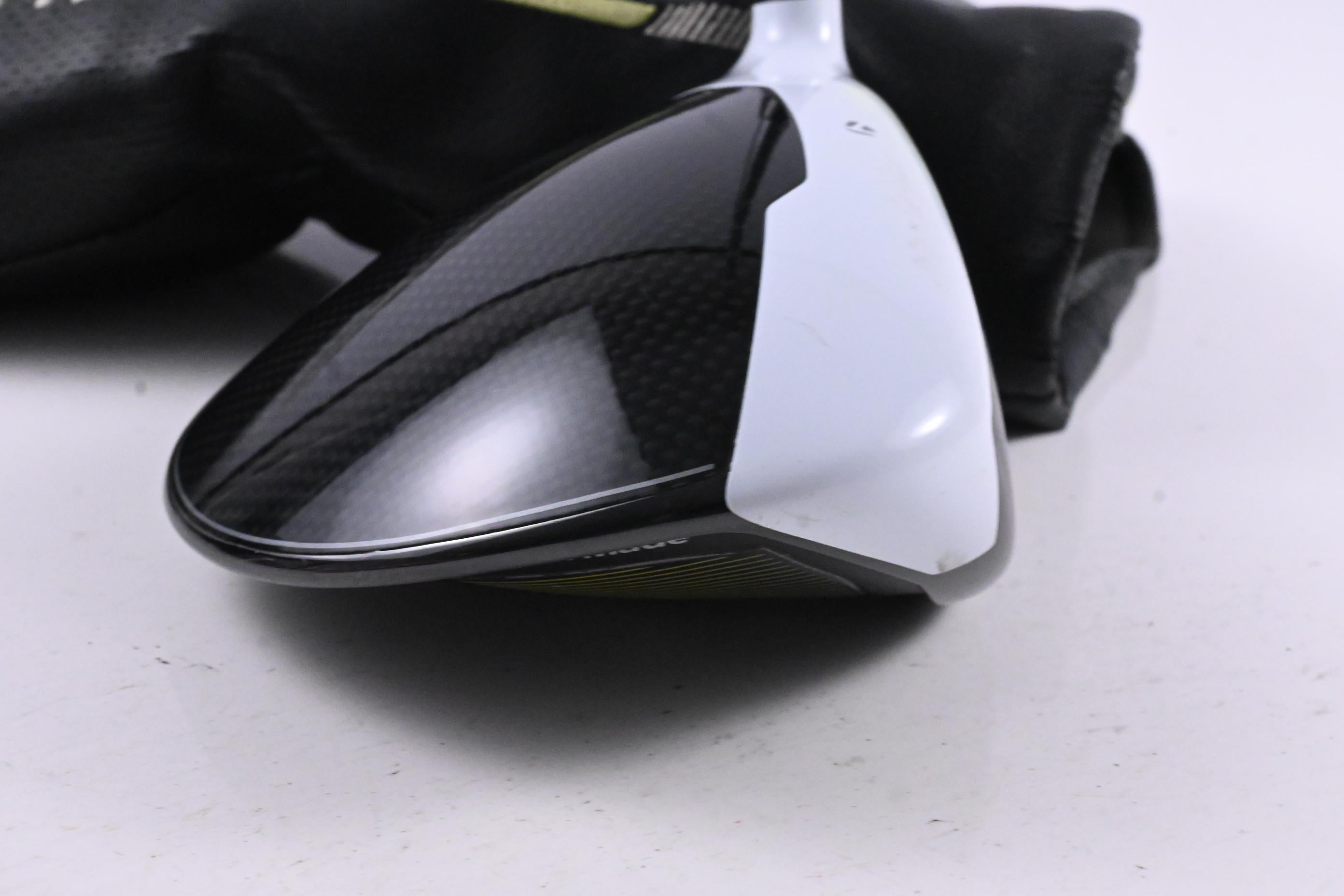Taylormade M2 2017 Driver / 10.5 Degree / Regular Flex Matrix White Tie X5 55