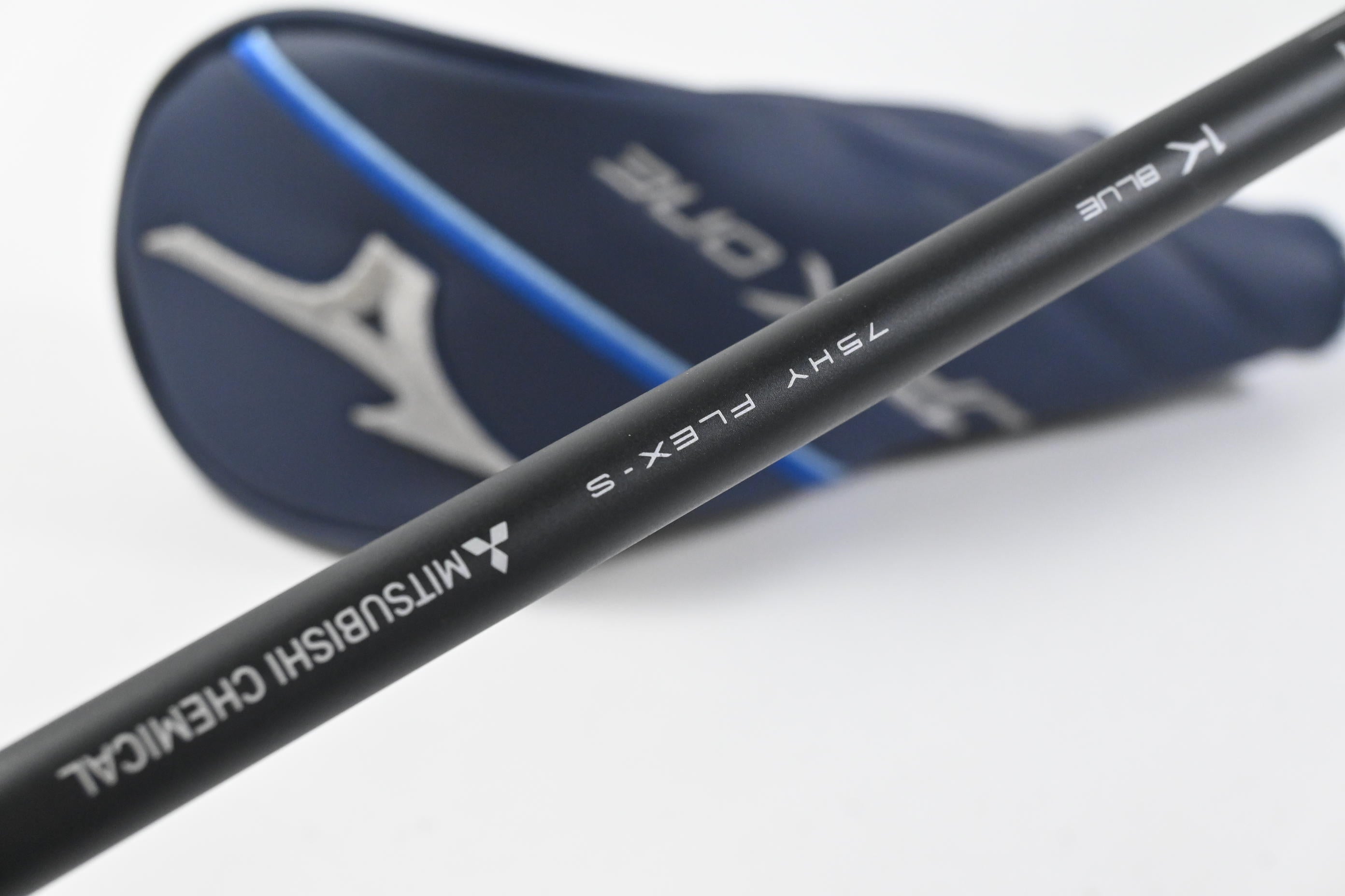Mizuno JPX One #4 Hybrid / 22 Degree / Stiff Flex Tensei 1K Blue 75 Shaft