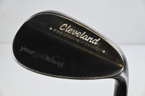 Cleveland 588 Precision Forged Sand Wedge / 56 Degree / Wedge Flex Dynamic Gold