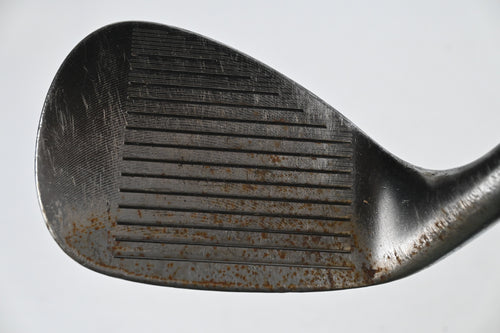 Cleveland 588 Precision Forged Sand Wedge / 56 Degree / Wedge Flex Dynamic Gold