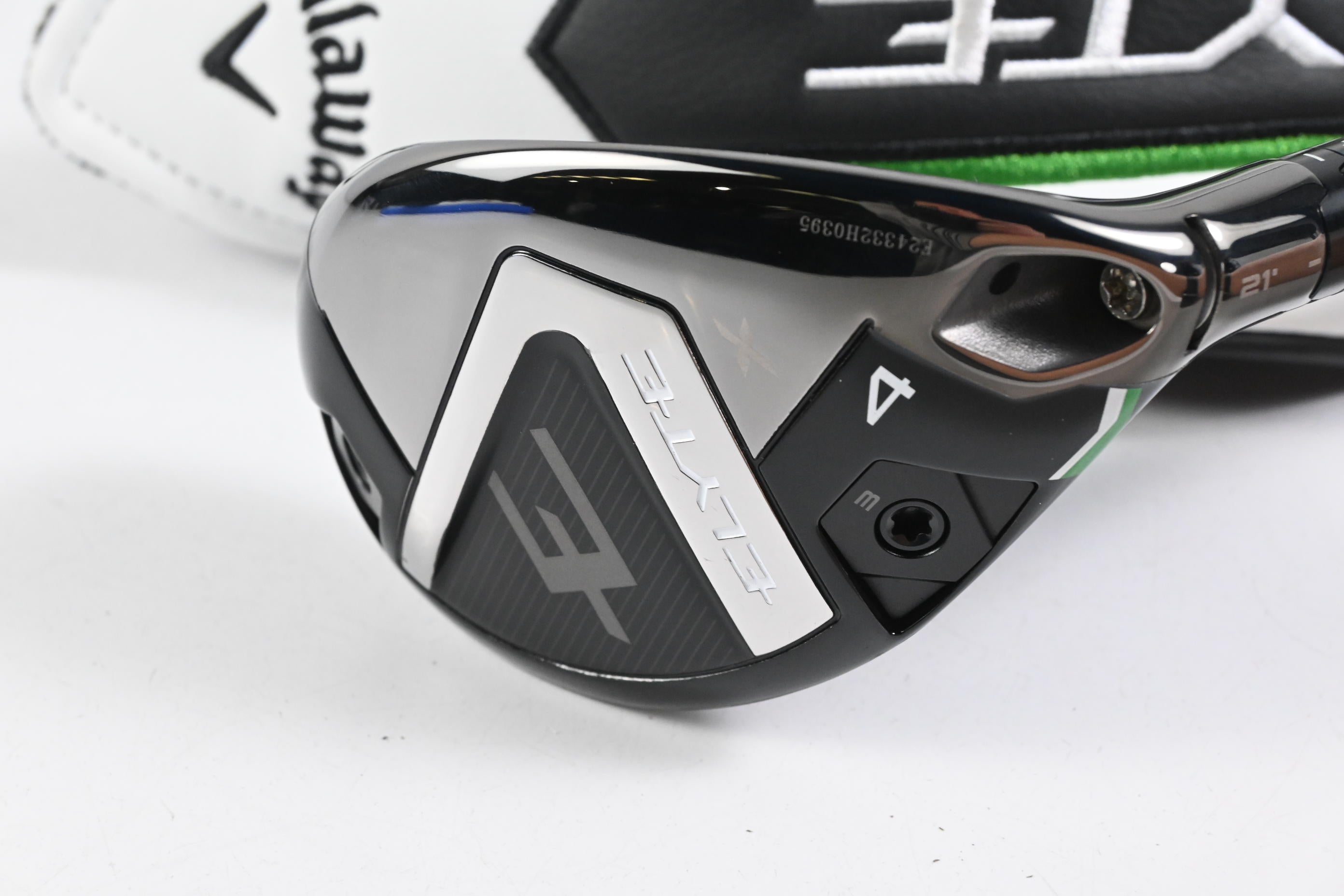 Callaway Elyte #4 Hybrid / 21 Degree / Regular Flex Denali Charcoal 60 Shaft