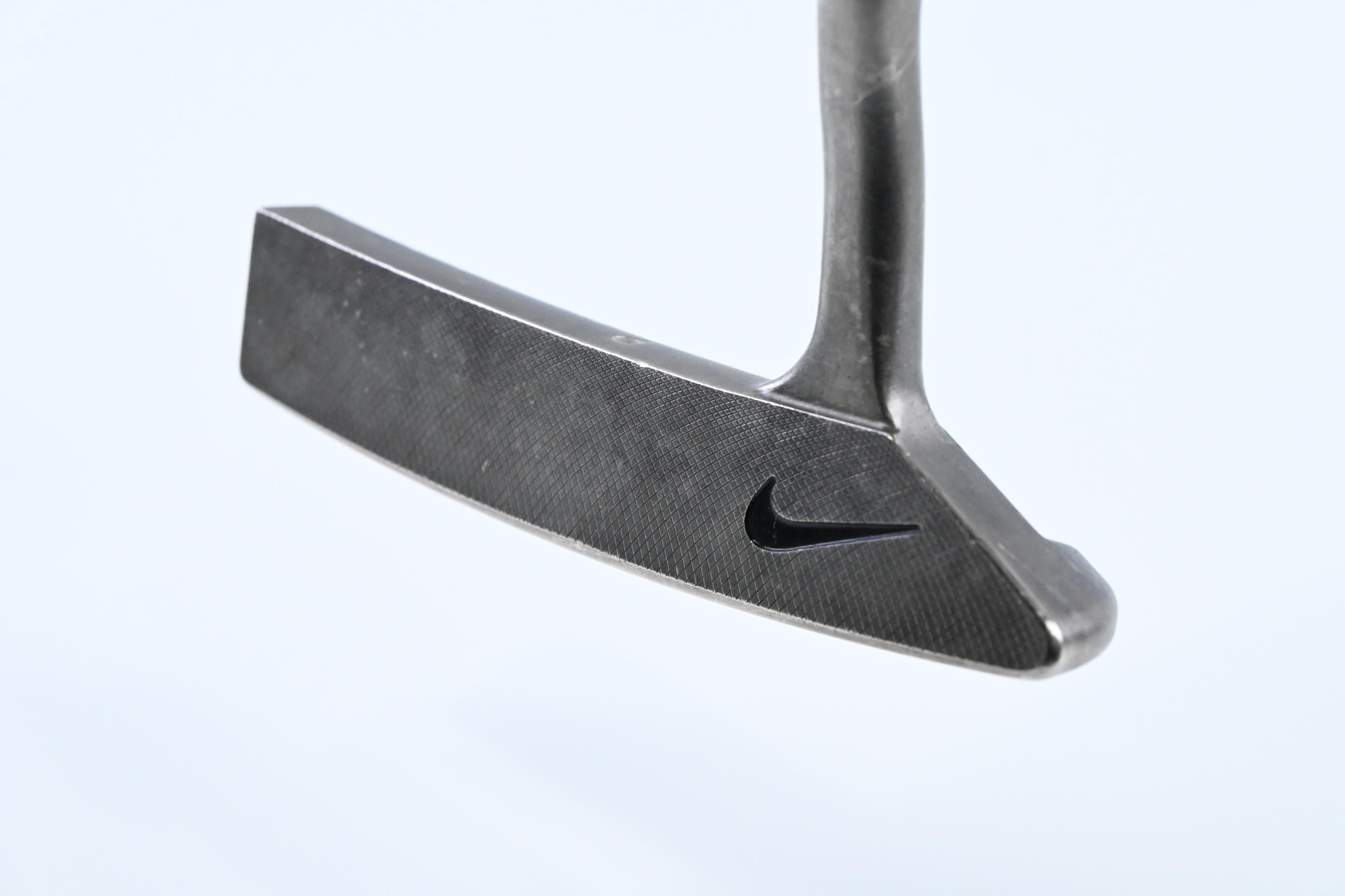 Nike Unitized Retro Putter / 33 Inch