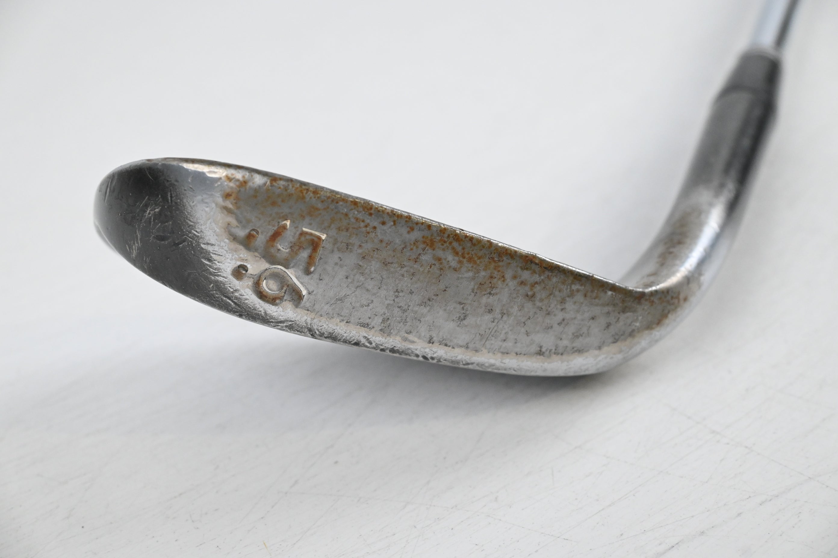 Cleveland 588 Precision Forged Sand Wedge / 56 Degree / Wedge Flex Dynamic Gold