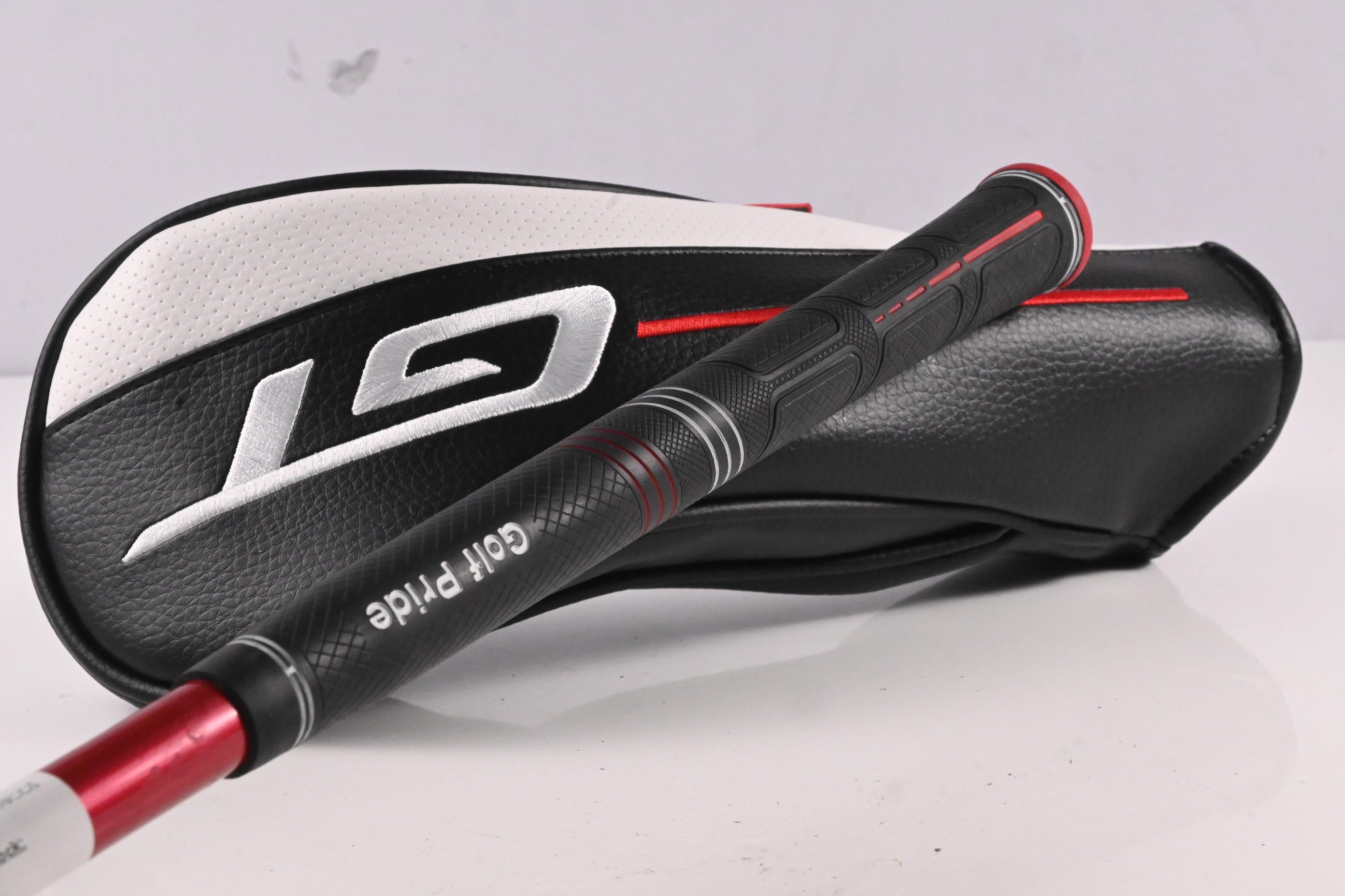 Titleist GT2 #3 Wood / 16.5 Degree / Stiff Flex Aldila Ascent Red 60 Shaft