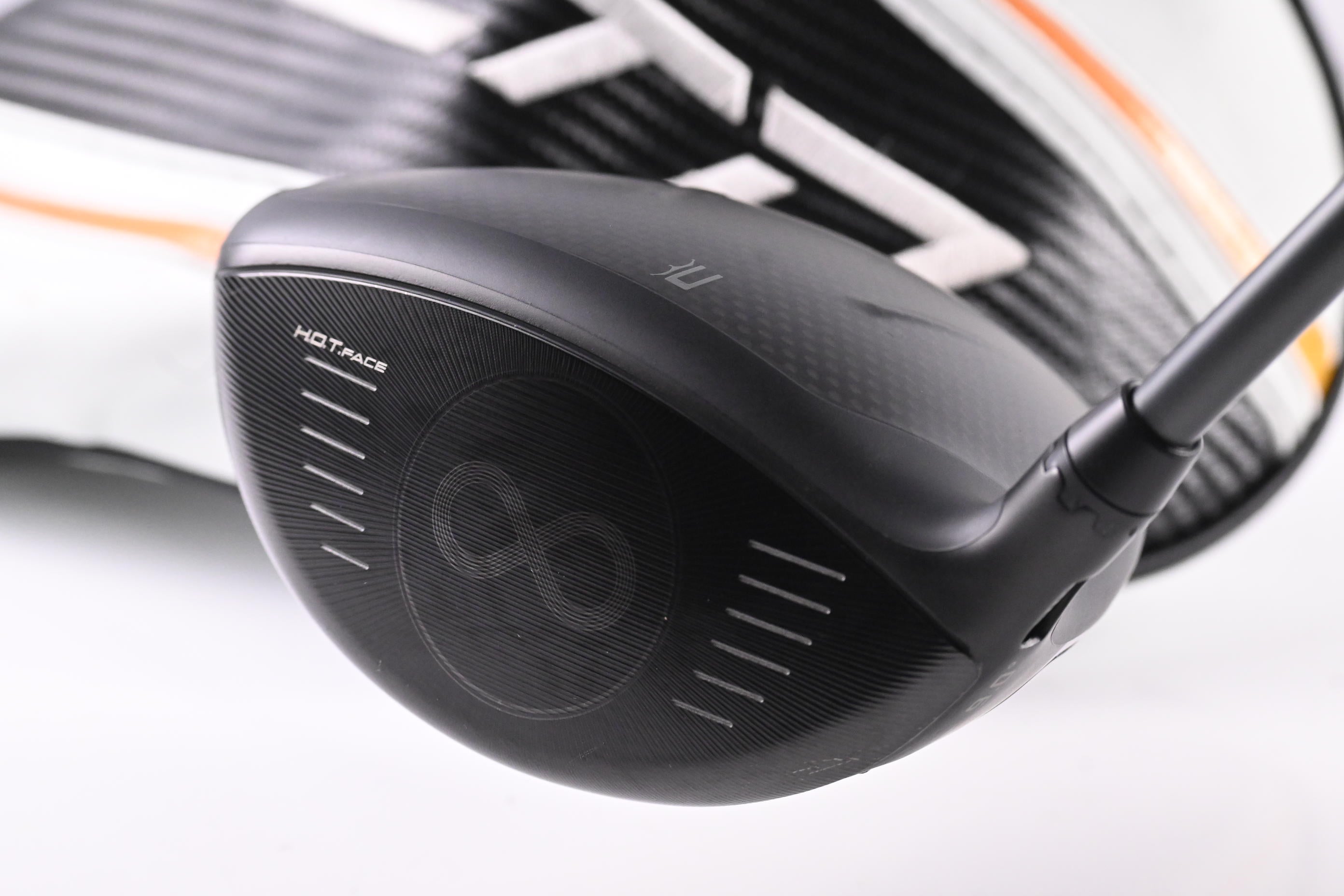 Cobra LTDx Driver / 9 Degree / Stiff Flex HZRDUS iM10 Smoke 60 Shaft