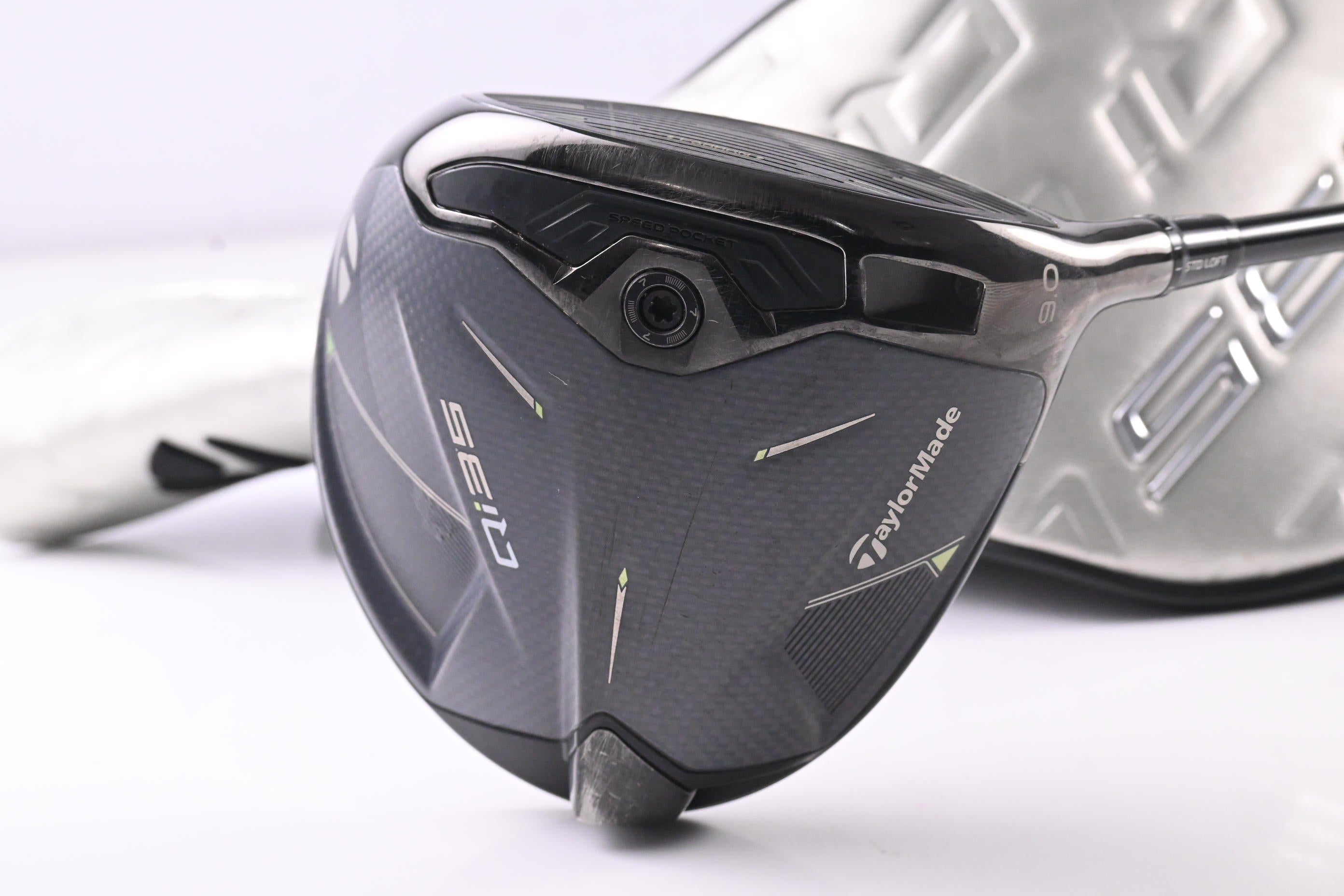 Taylormade Qi35 Driver / 9 Degree / Regular Flex Fujikura Speeder MD 5 Shaft