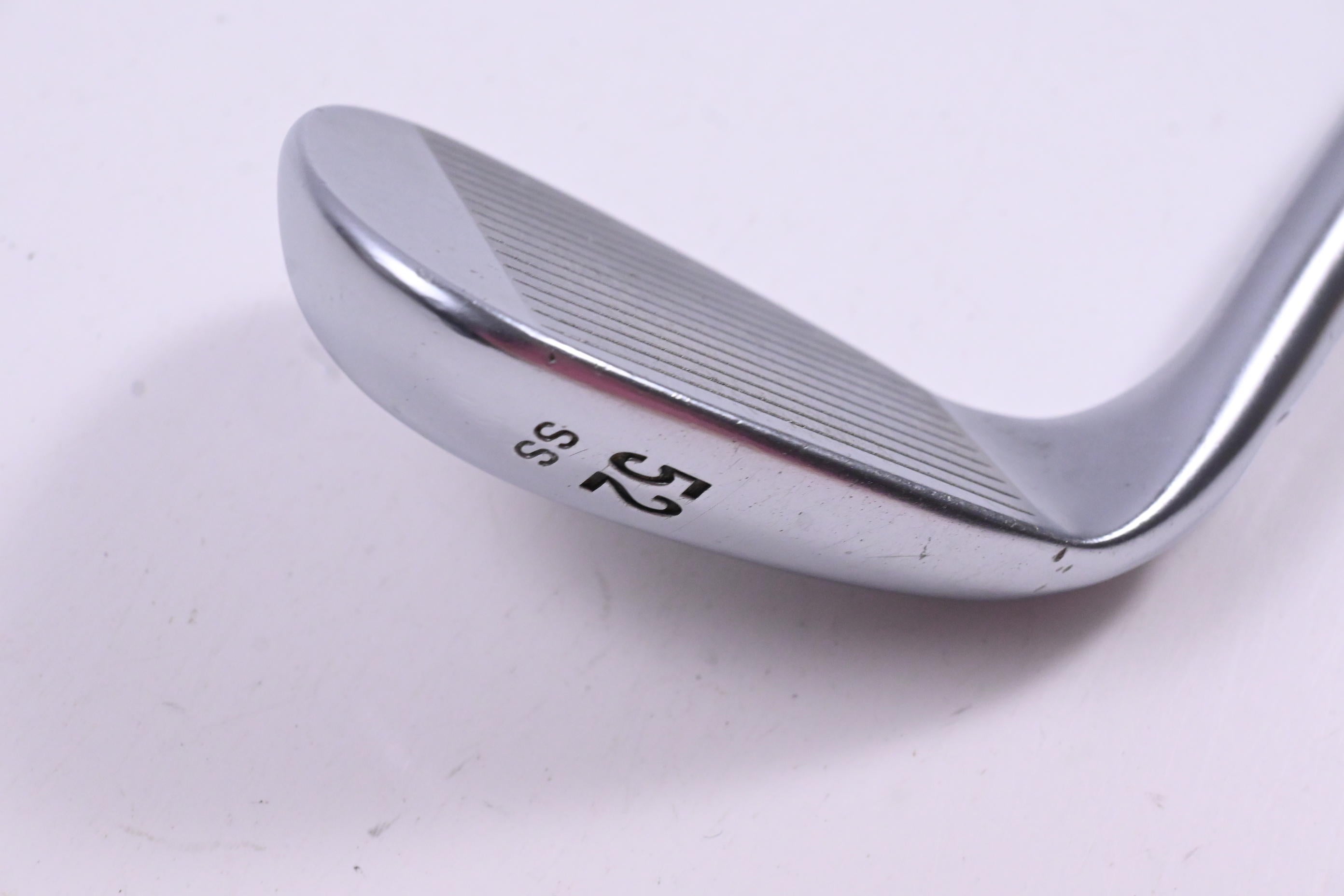 Ping Glide 2.0 Gap Wedge / 52 Degree / Black Dot / Regular Flex Dynamic Gold