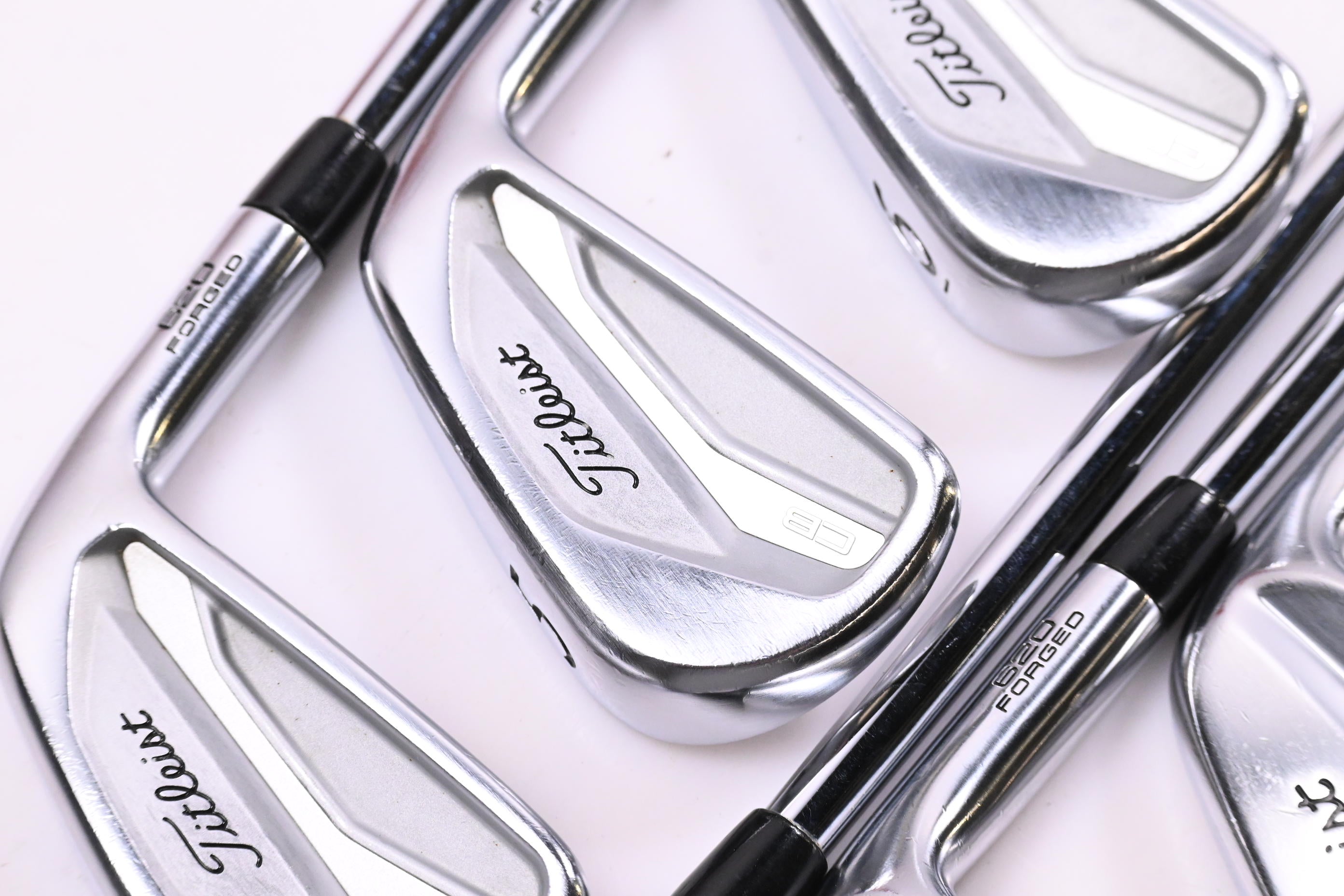 Titleist CB/MB 620 Combo Irons / 4-PW / Stiff Flex AMT White S300 Shafts