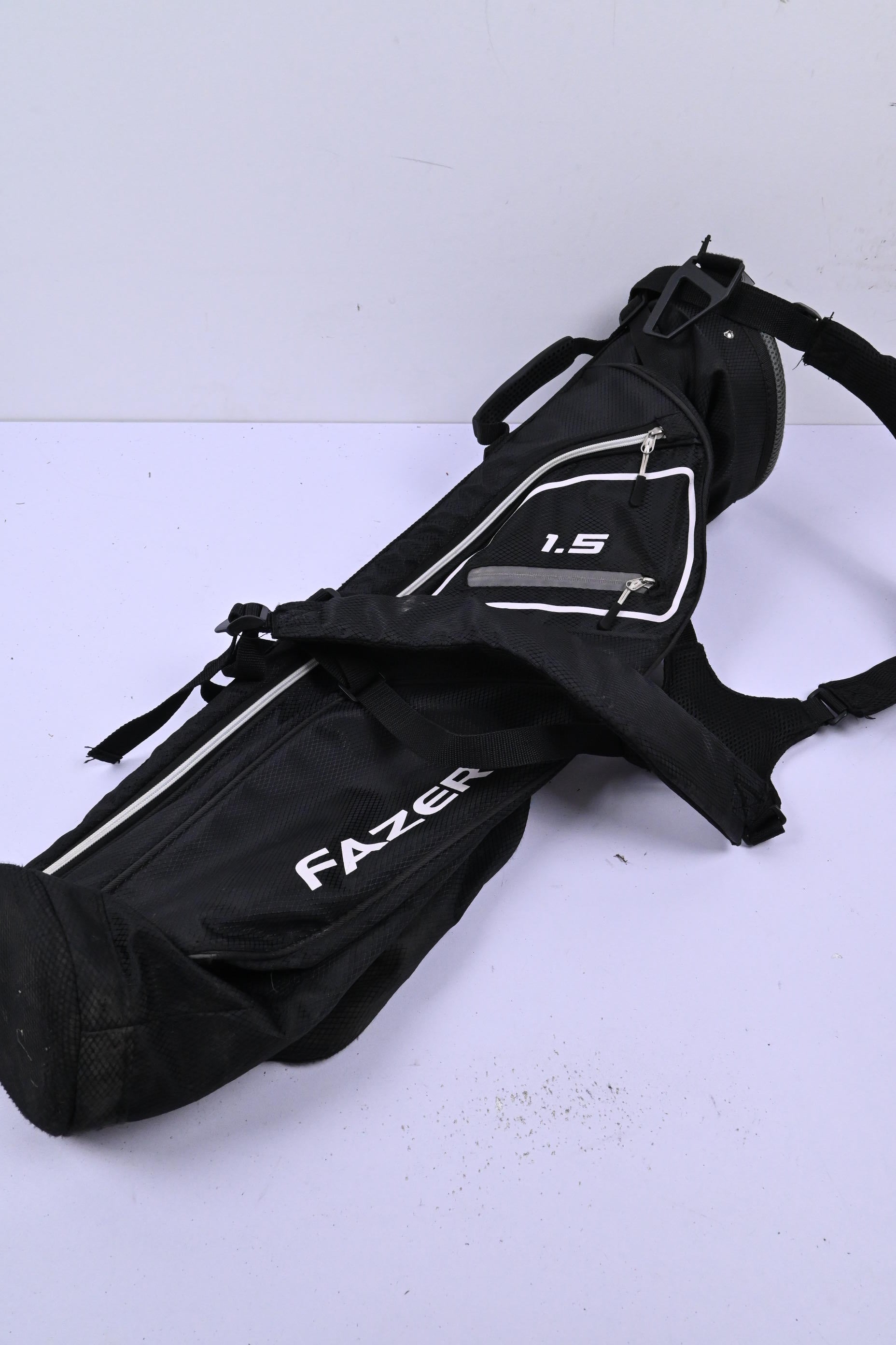 Fazer 1.5 Pencil Bag / 2-Way Divider / Black & White