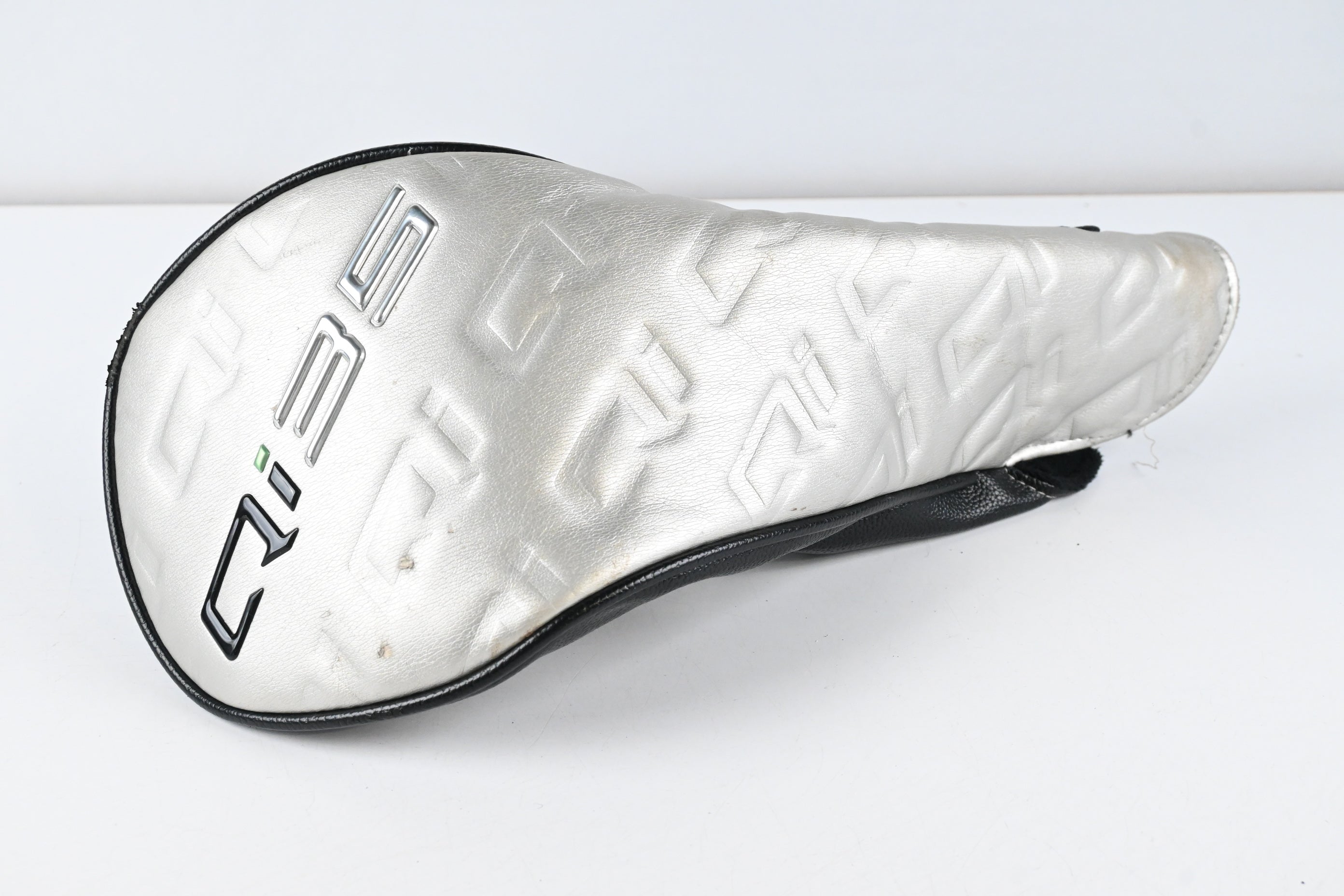 Taylormade Qi35 Max Driver / 12 Degree / Stiff Flex Fujikura Ventus TR Blue 5
