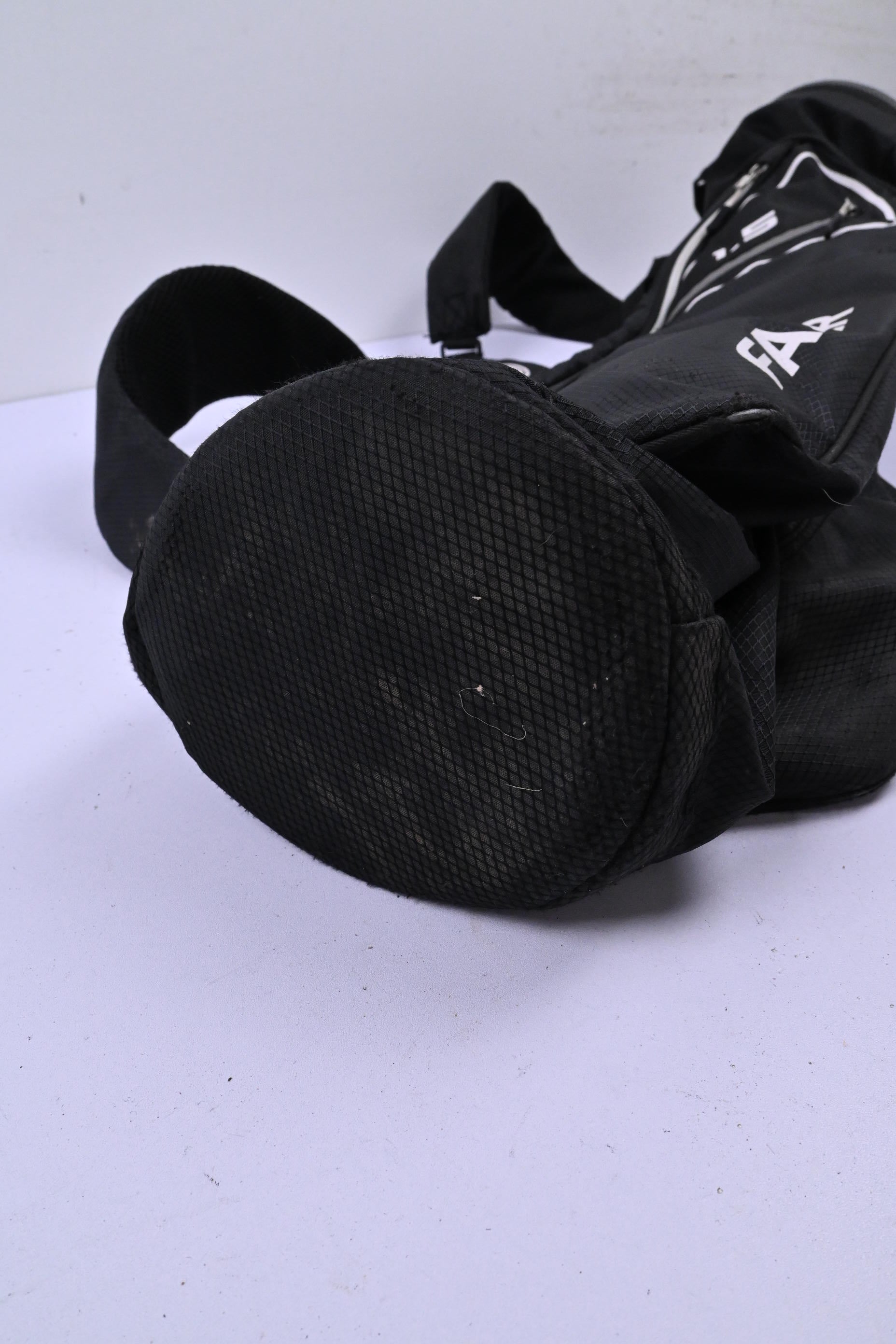 Fazer 1.5 Pencil Bag / 2-Way Divider / Black & White