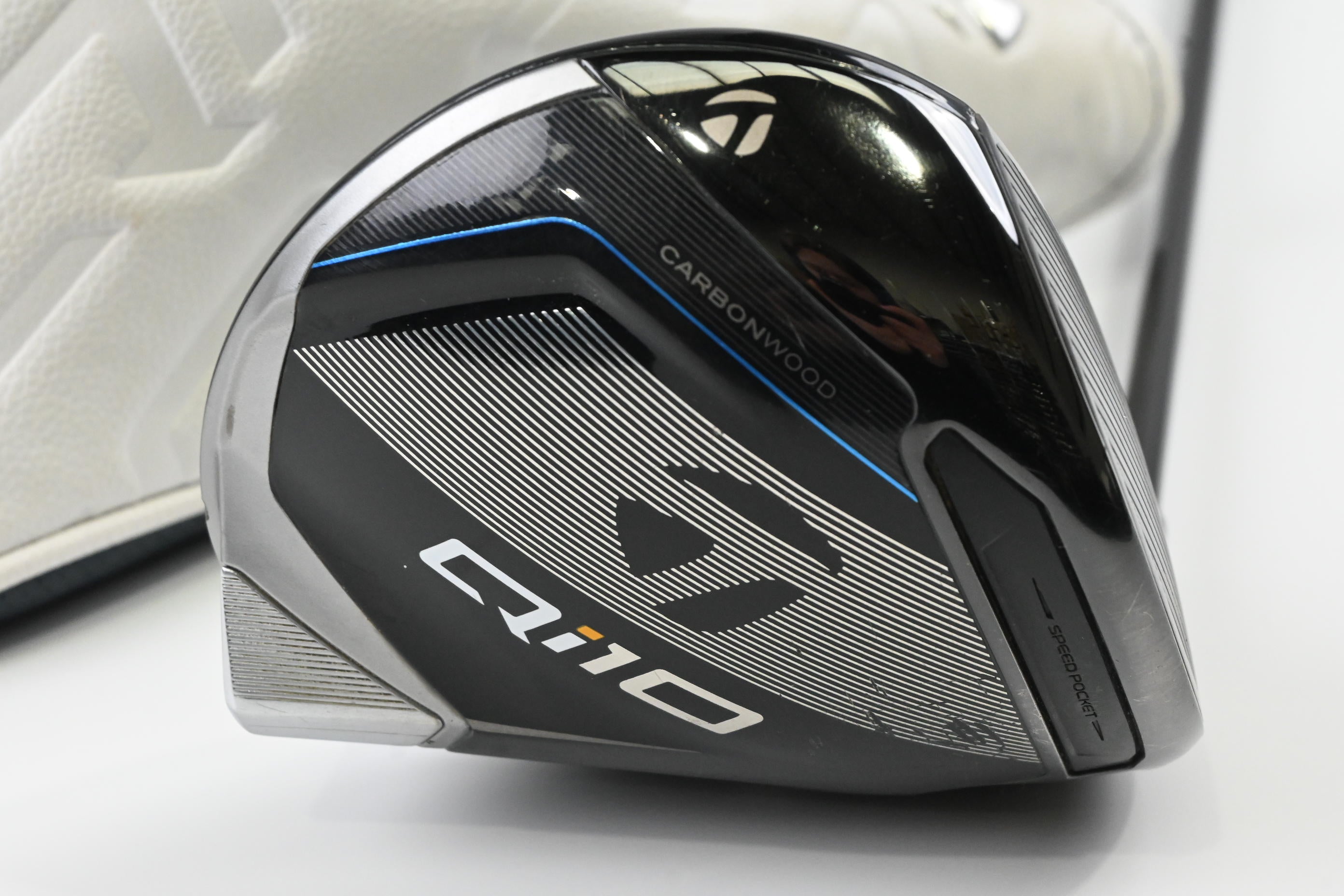 Taylormade Qi10 Driver / 9 Degree / Regular Flex Fujikura Ventus TR Blue 5