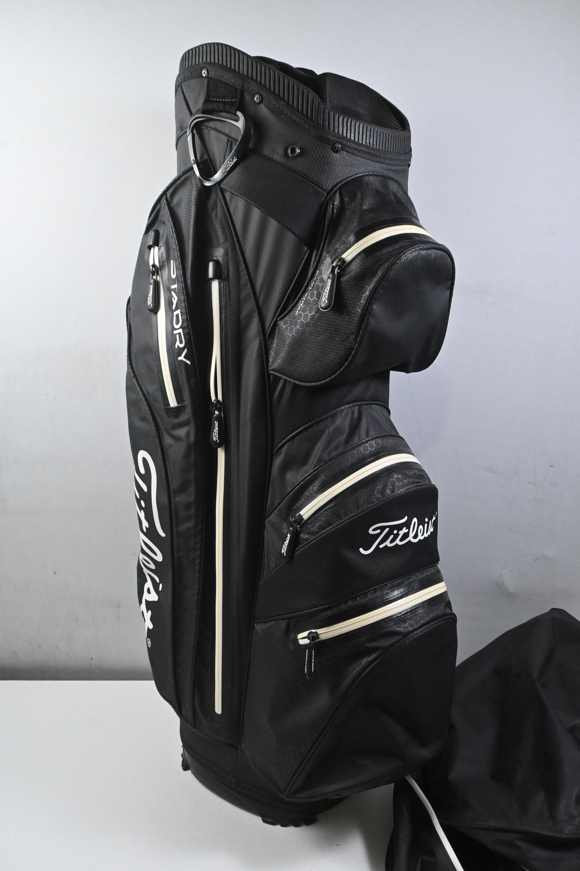 Titleist StaDry Cart Bag / 14-Way Divider / Black & White