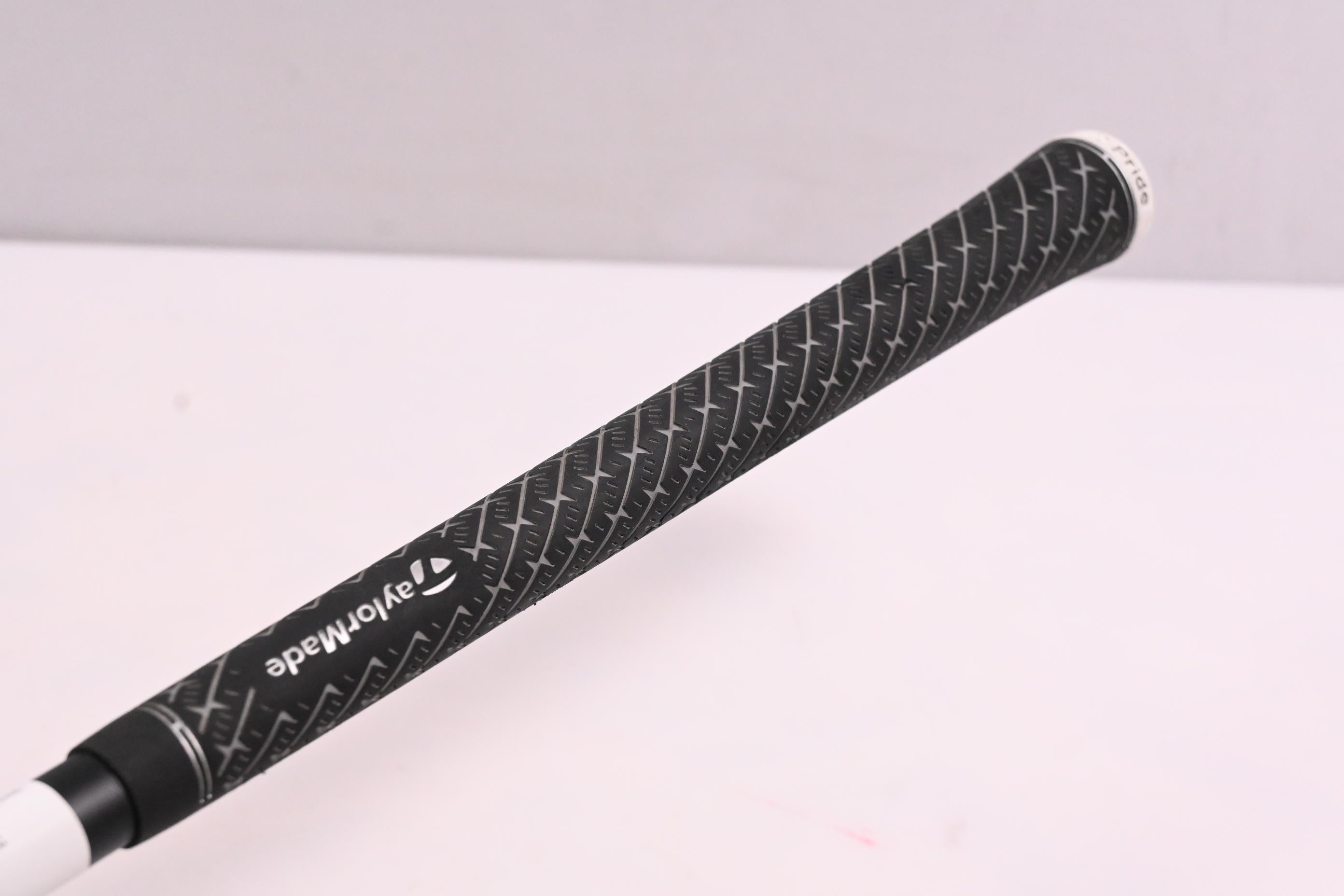 Vanquish 4 Driver Shaft / Regular Flex / Taylormade 2nd Gen