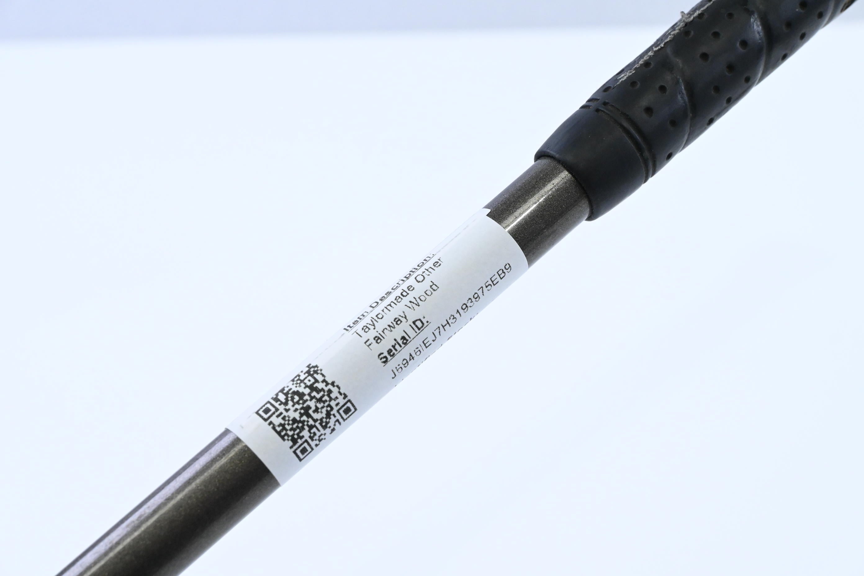 Taylormade Mid Tour #3 Wood / 17 Degree / Regular Flex Graphite Shaft