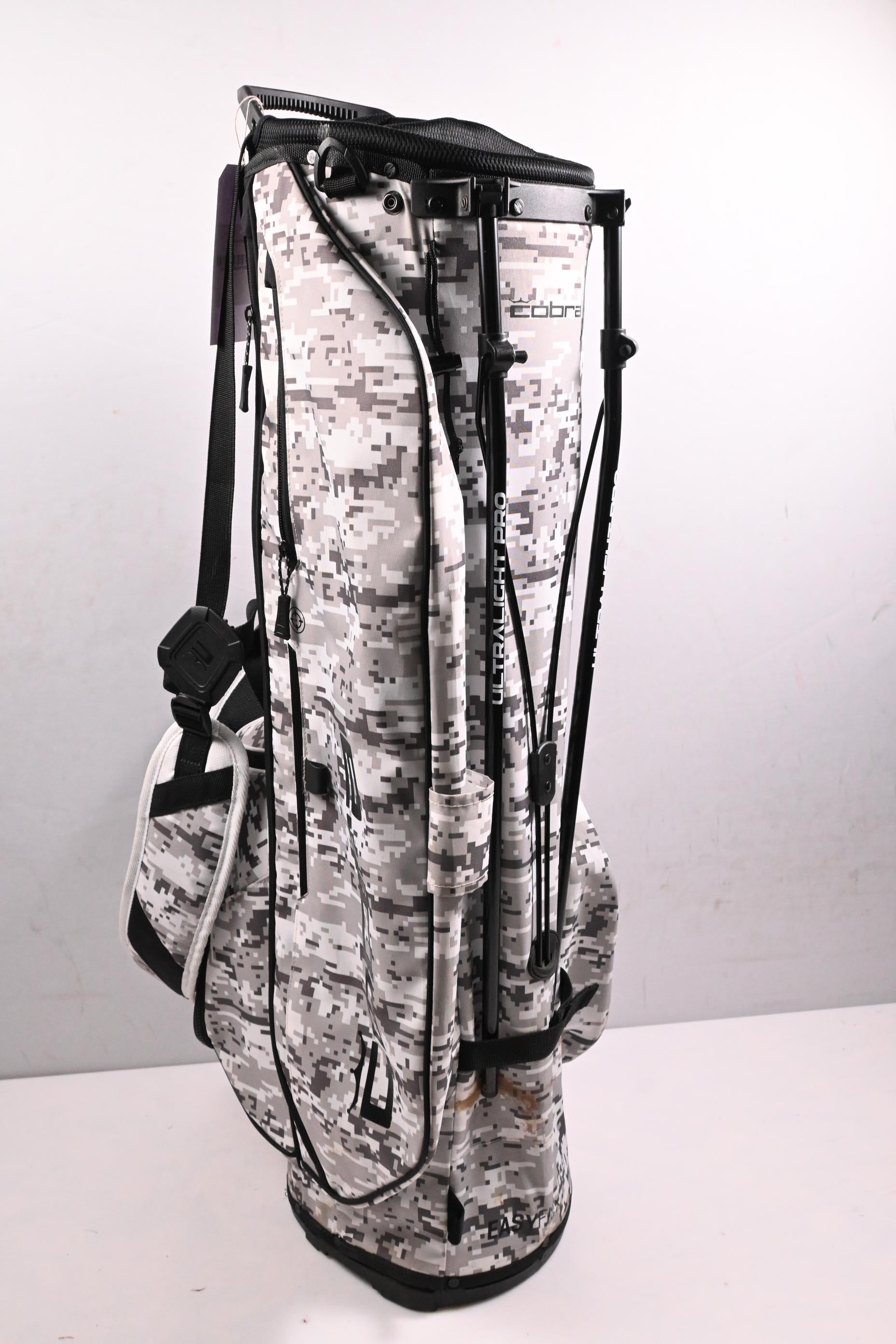 Cobra Ultralight Pro Stand Bag / 4-Way Divider / Grey, White