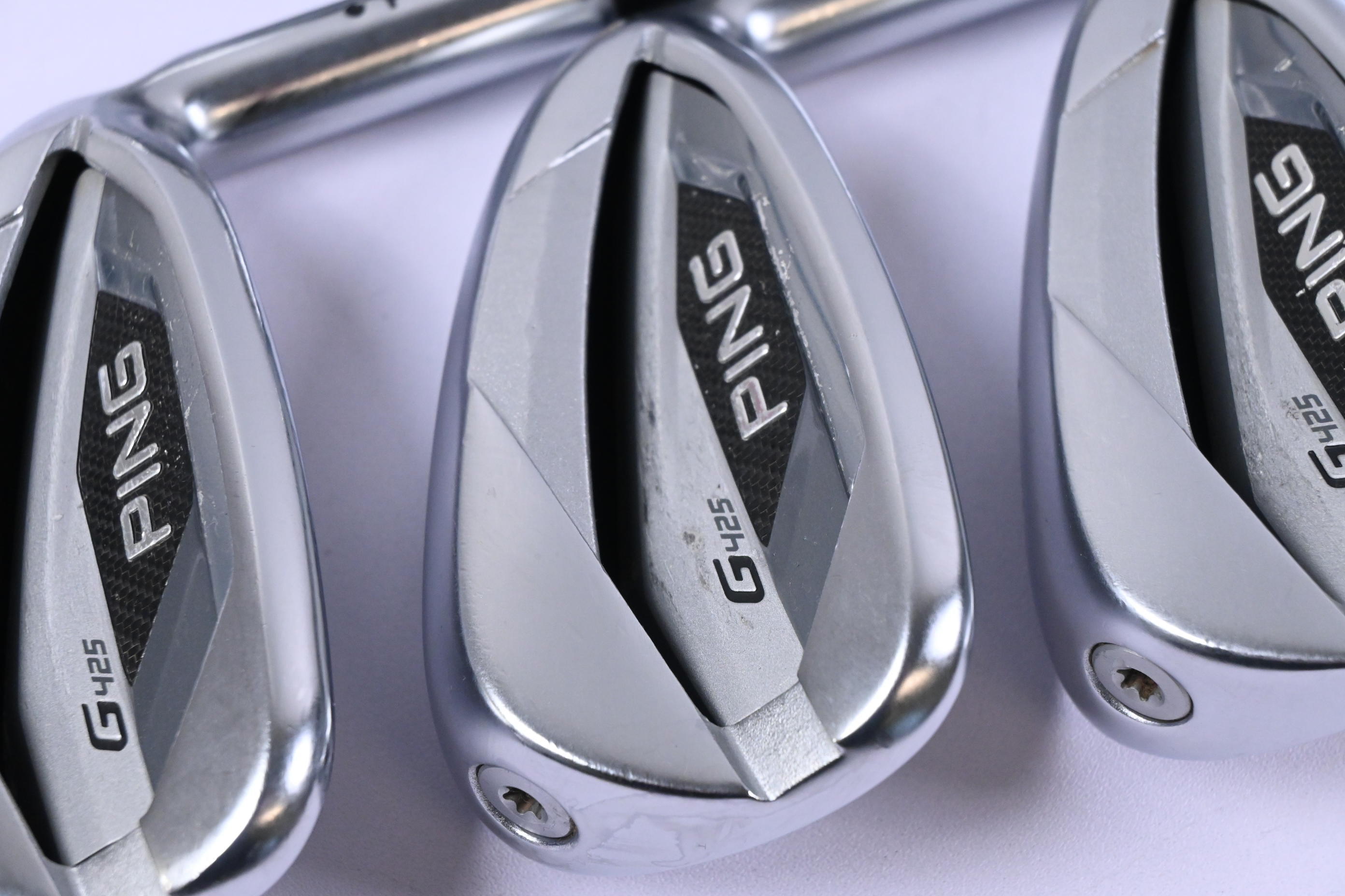 Ping G425 Irons / 5-PW+SW / Black Dot / Regular Flex Ping AWT 2.0 Shafts