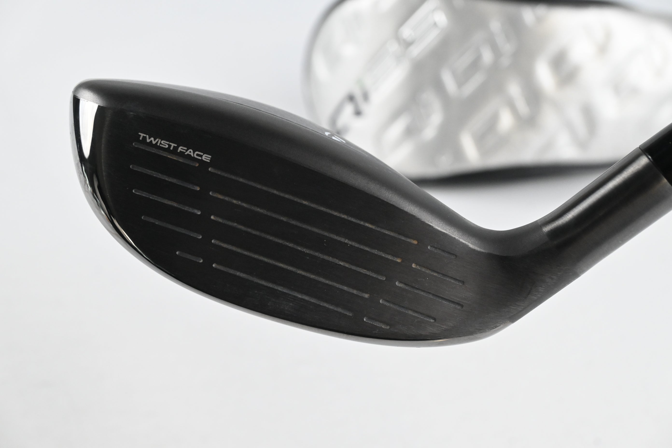 Taylormade Qi35 Max #4 Hybrid / 23 Degree / Regular Flex Fujikura Air Speeder 50
