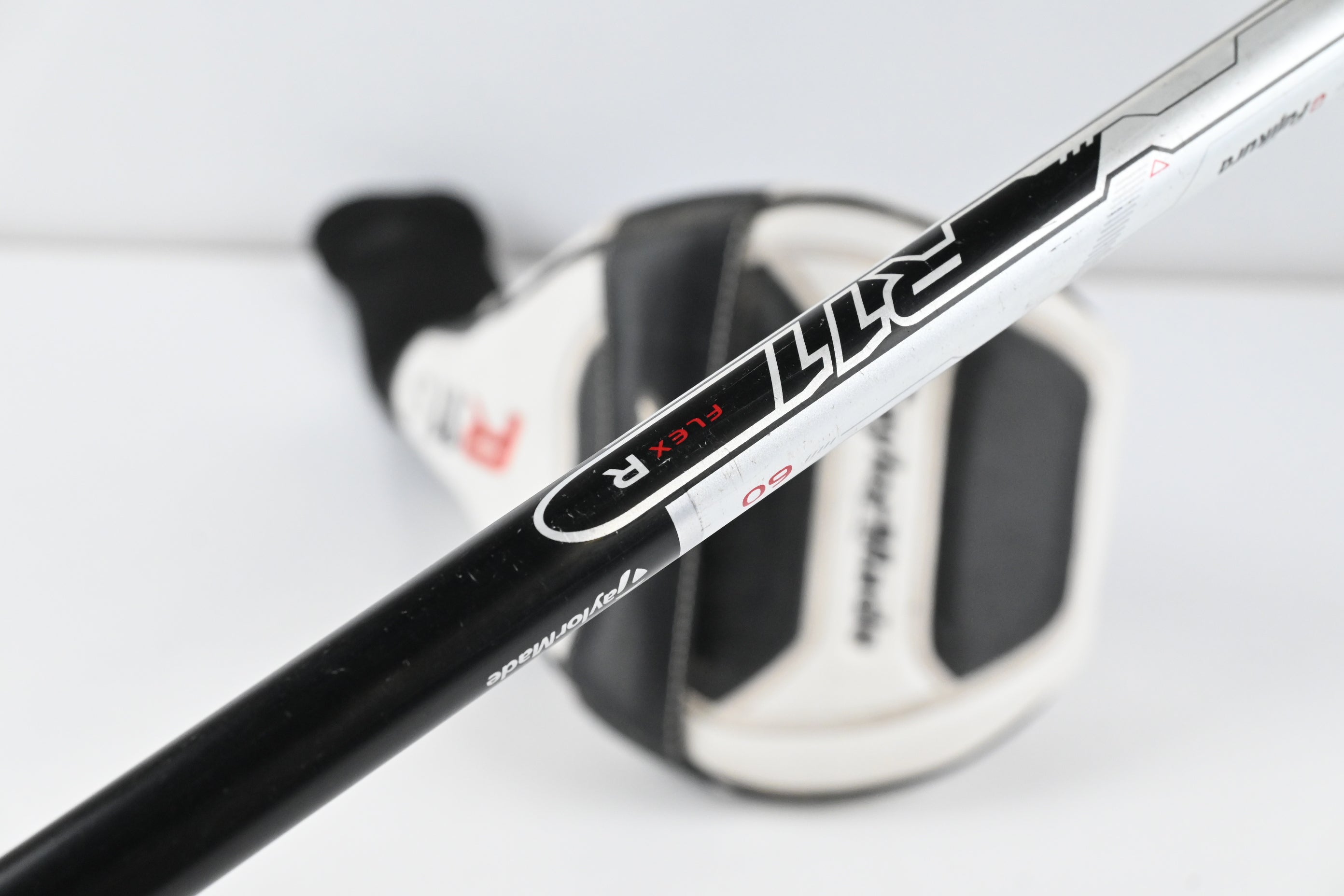 Left Hand Taylormade R11S Driver / 9 Degree / Regular Flex Fujikura Blur 60