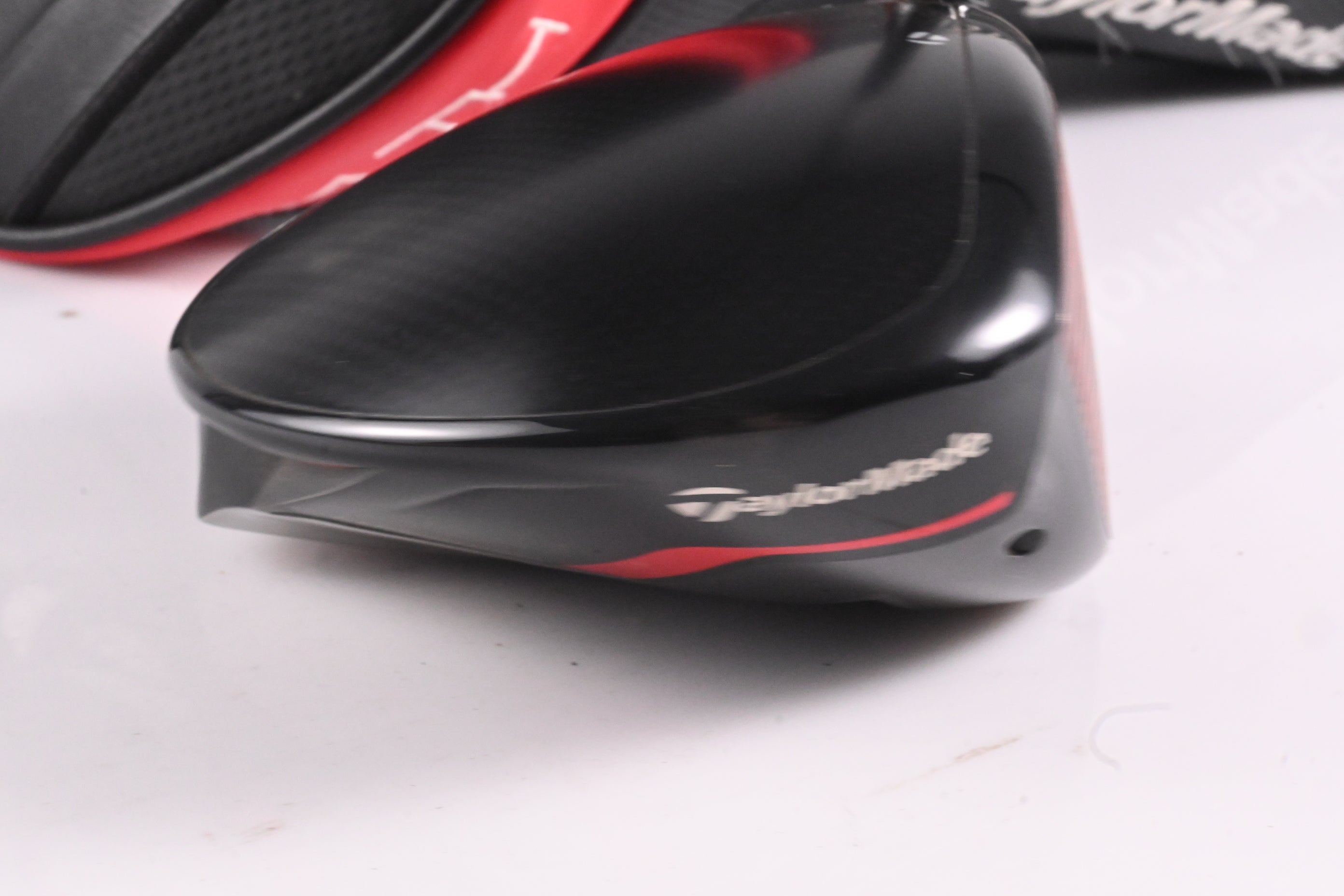 Taylormade Stealth Plus Driver / 9 Degree / Regular Flex Vanquish 4 Shaft