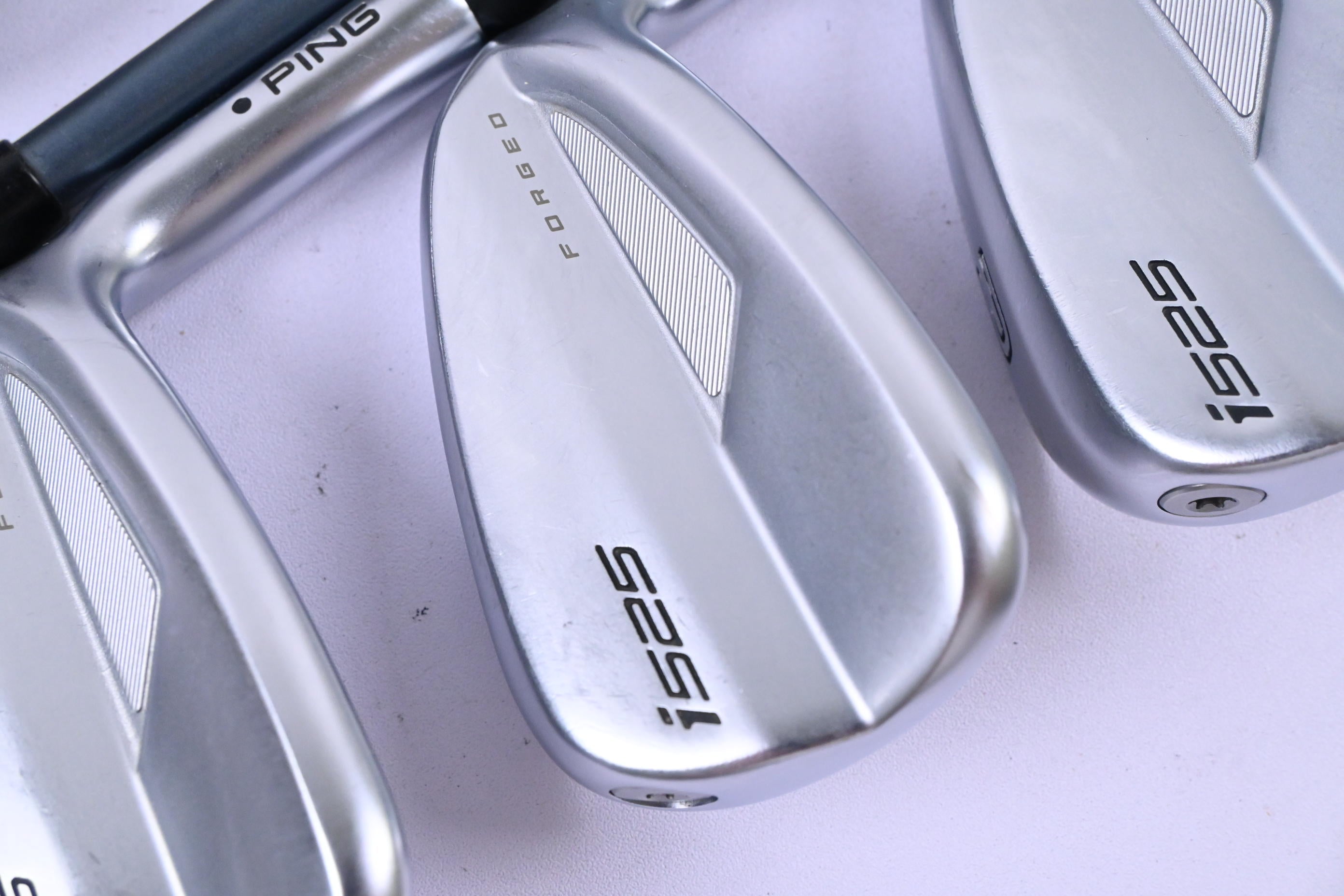 Ping i525 Irons / 4-PW+GW / Black Dot / Regular Flex Ping Alta CB Slate Shafts