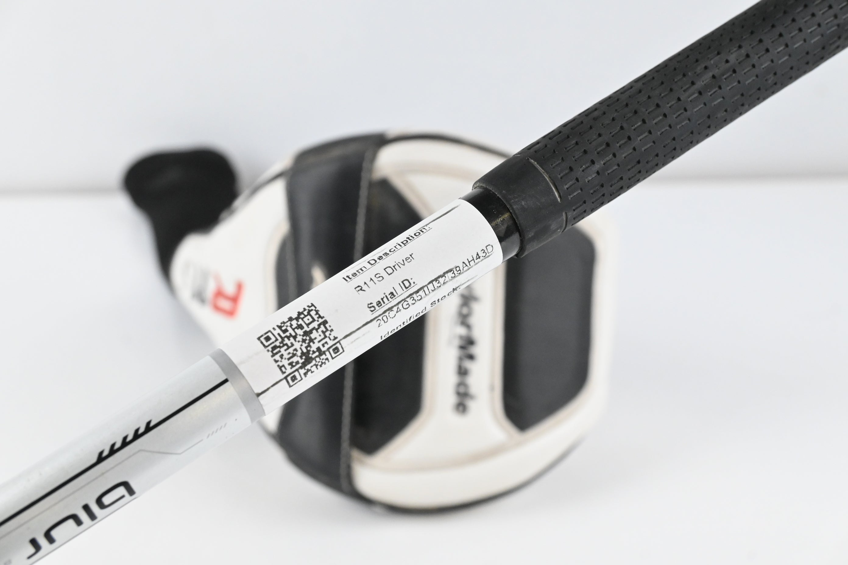 Left Hand Taylormade R11S Driver / 9 Degree / Regular Flex Fujikura Blur 60