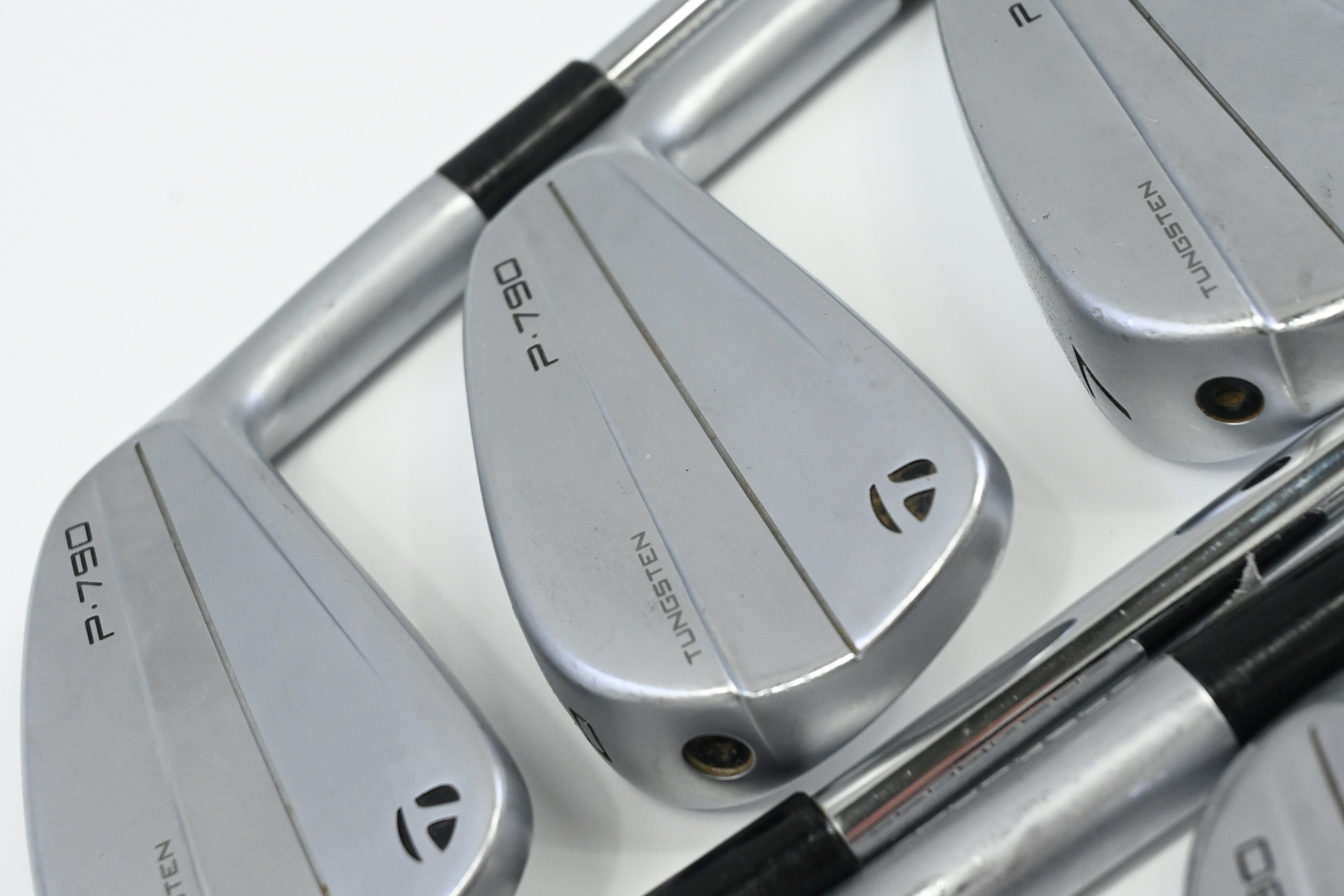 Taylormade P790 2023 Irons / 5-PW+AW / Regular Flex Dynamic Gold 115 R300 Shafts