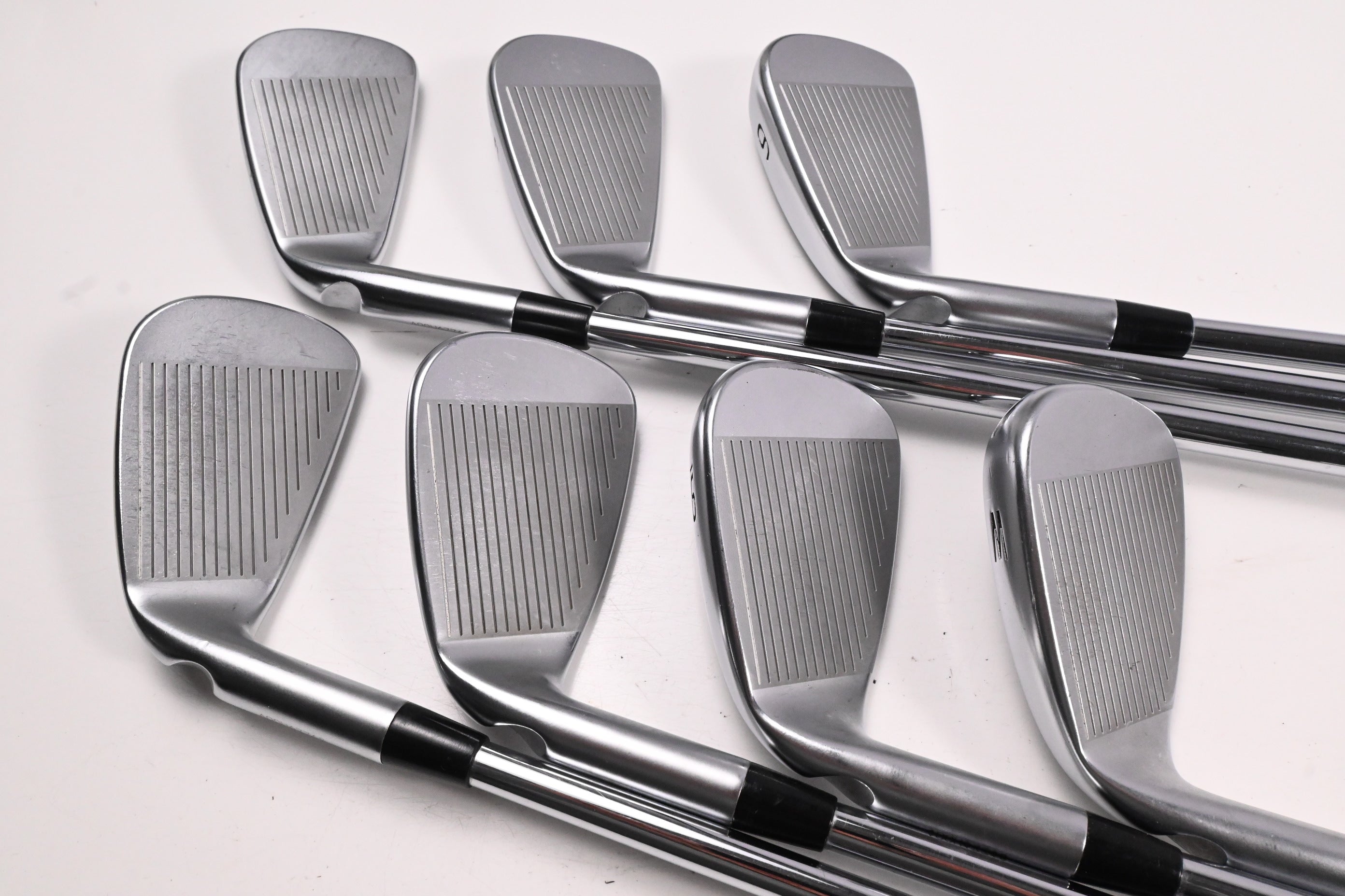 Ping i230 Irons / 4-PW / Blue Dot / Regular Flex Ping AWT 2.0 Shafts