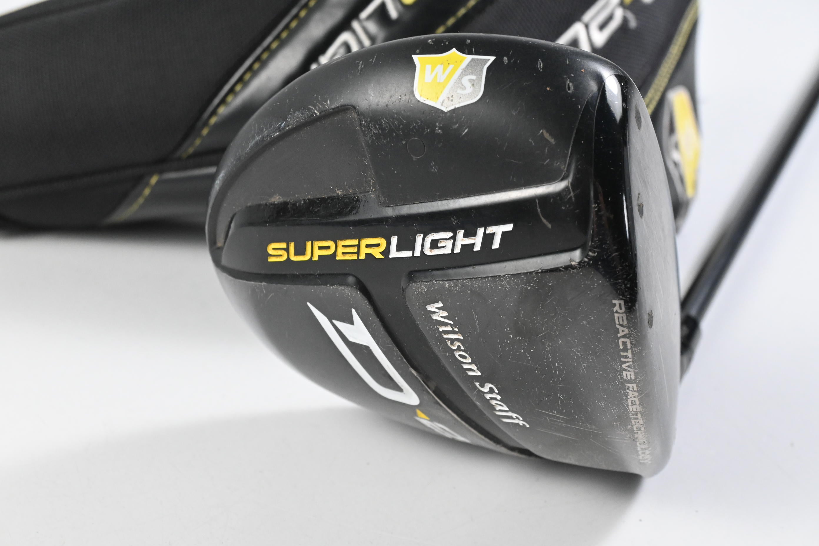 Wilson D200 Driver / 10.5 Degree / Regular Flex Fujikura Vista Pro 49 Shaft