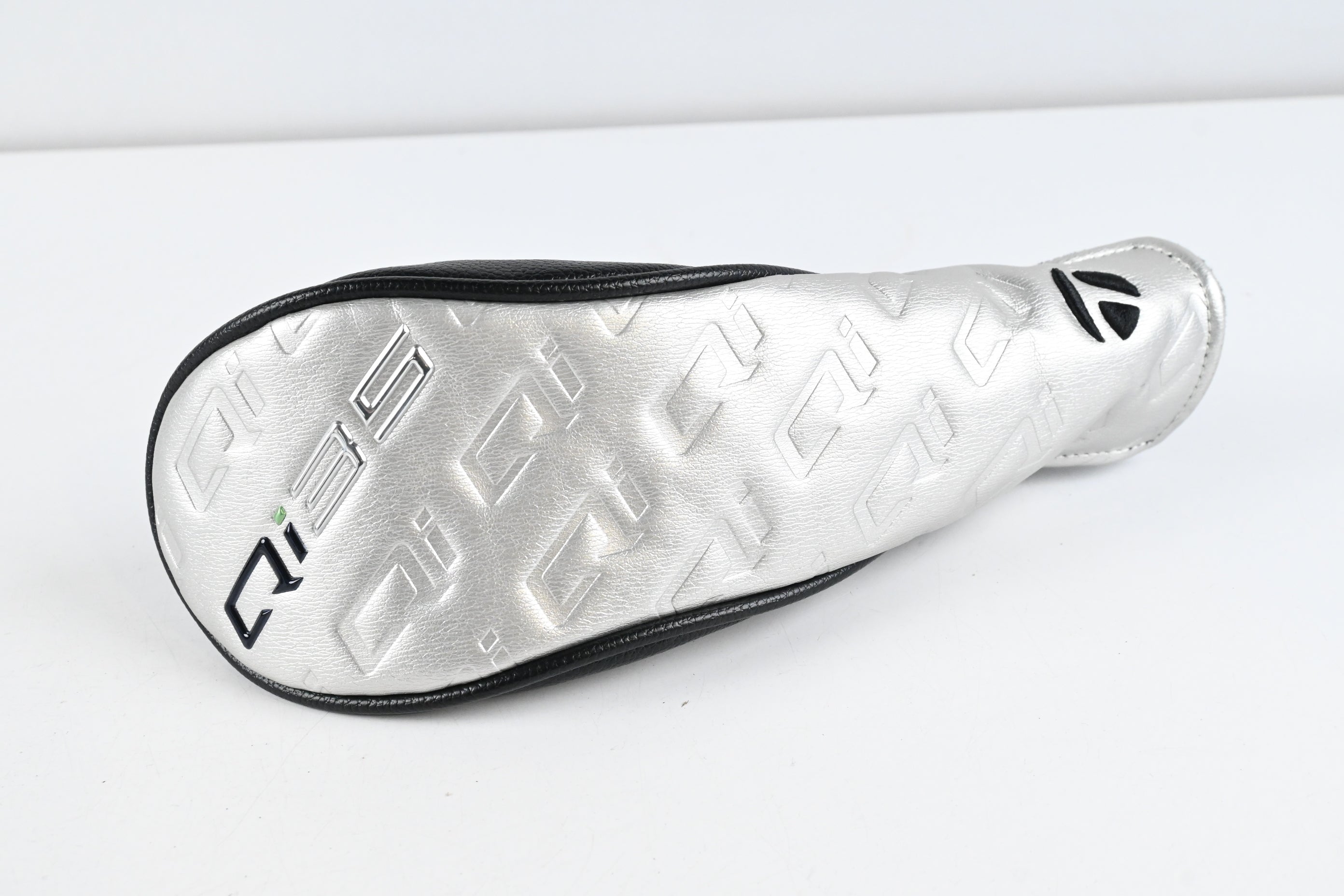 Taylormade Qi35 Max #4 Hybrid / 23 Degree / Regular Flex Fujikura Air Speeder 50