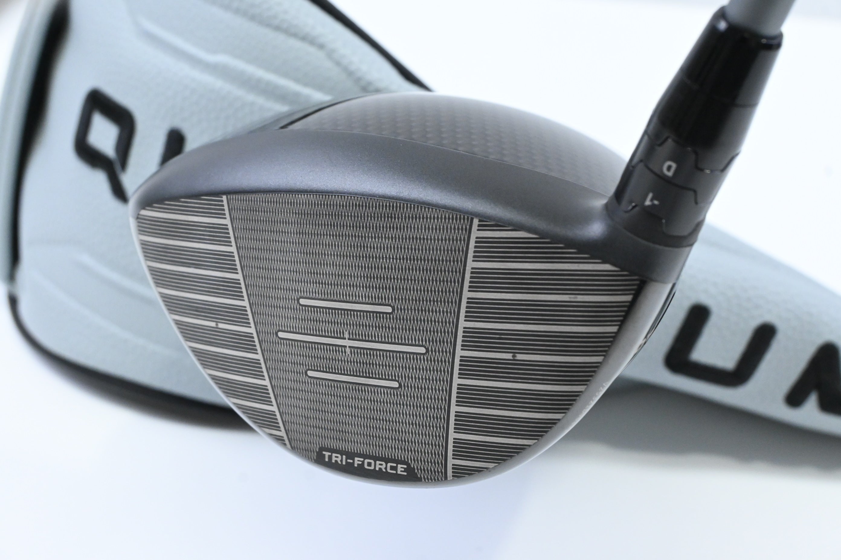 Callaway Quantum Triple Diamond Driver / 9 Degree / Regular Flex Denali Frost 50