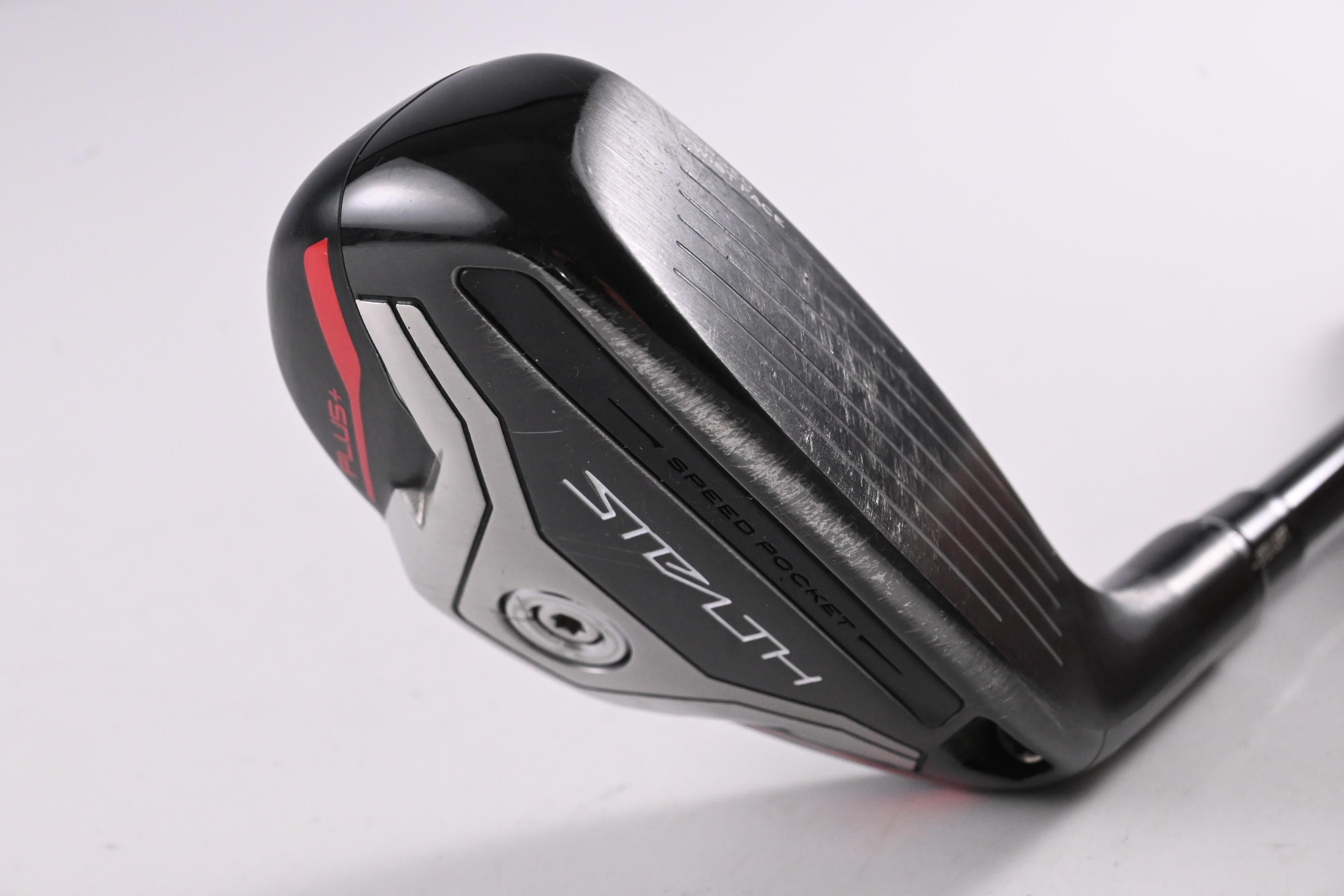 Taylormade Stealth Plus #3 Hybrid / 19.5 Degree / Stiff Flex HZRDUS Smoke Red 80