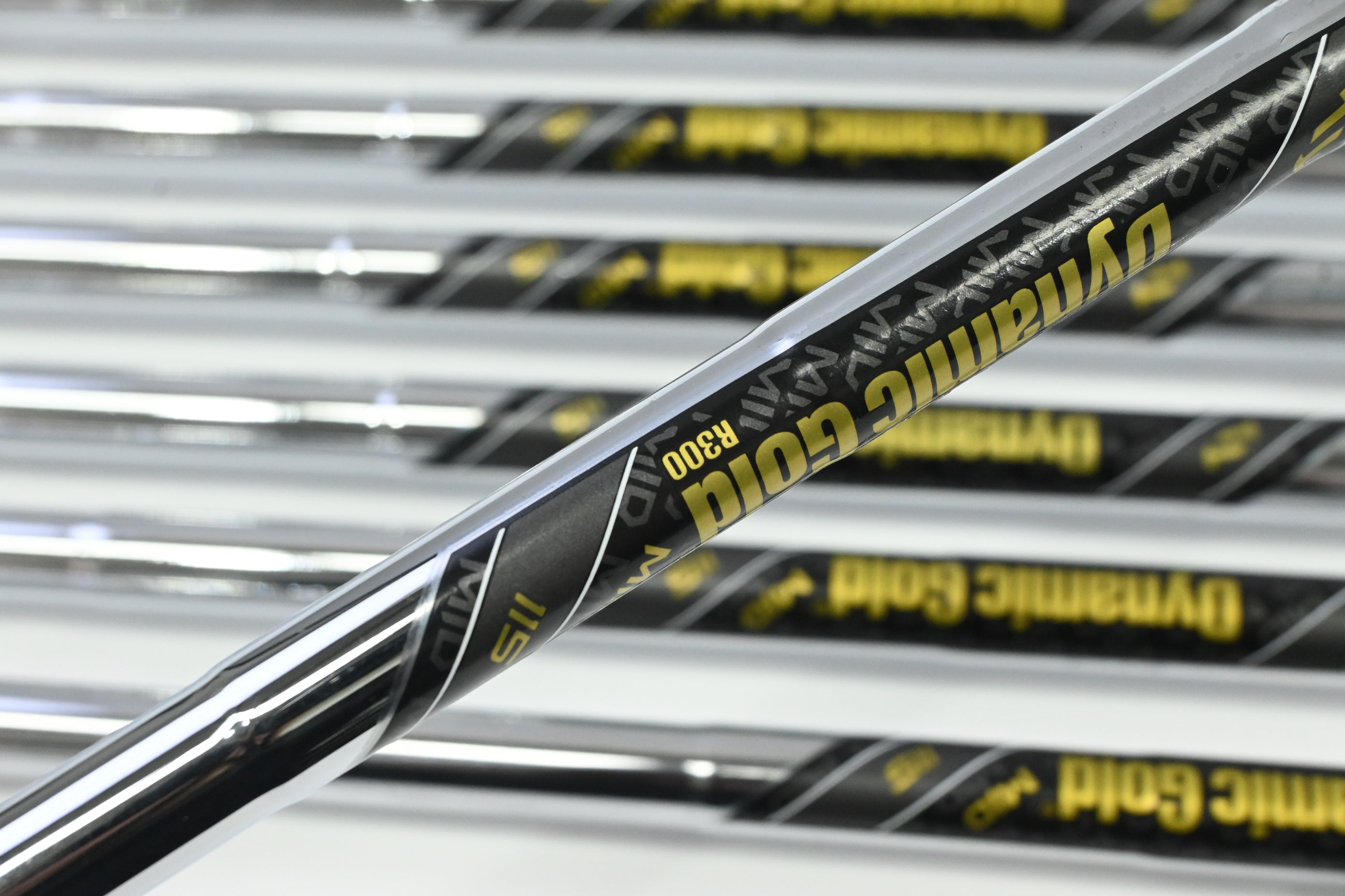Taylormade P790 2023 Irons / 5-PW+AW / Regular Flex Dynamic Gold 115 R300 Shafts